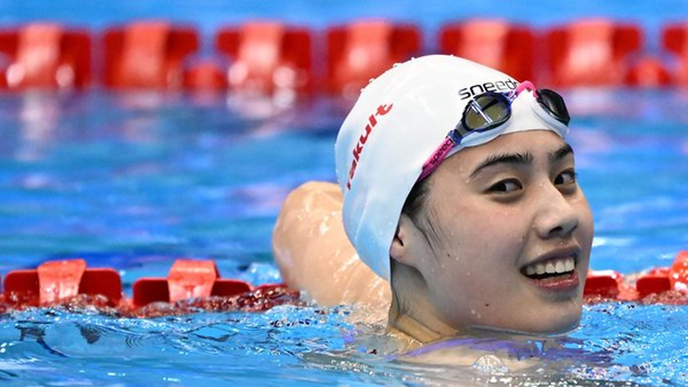 网上报道"张雨霏夺金".