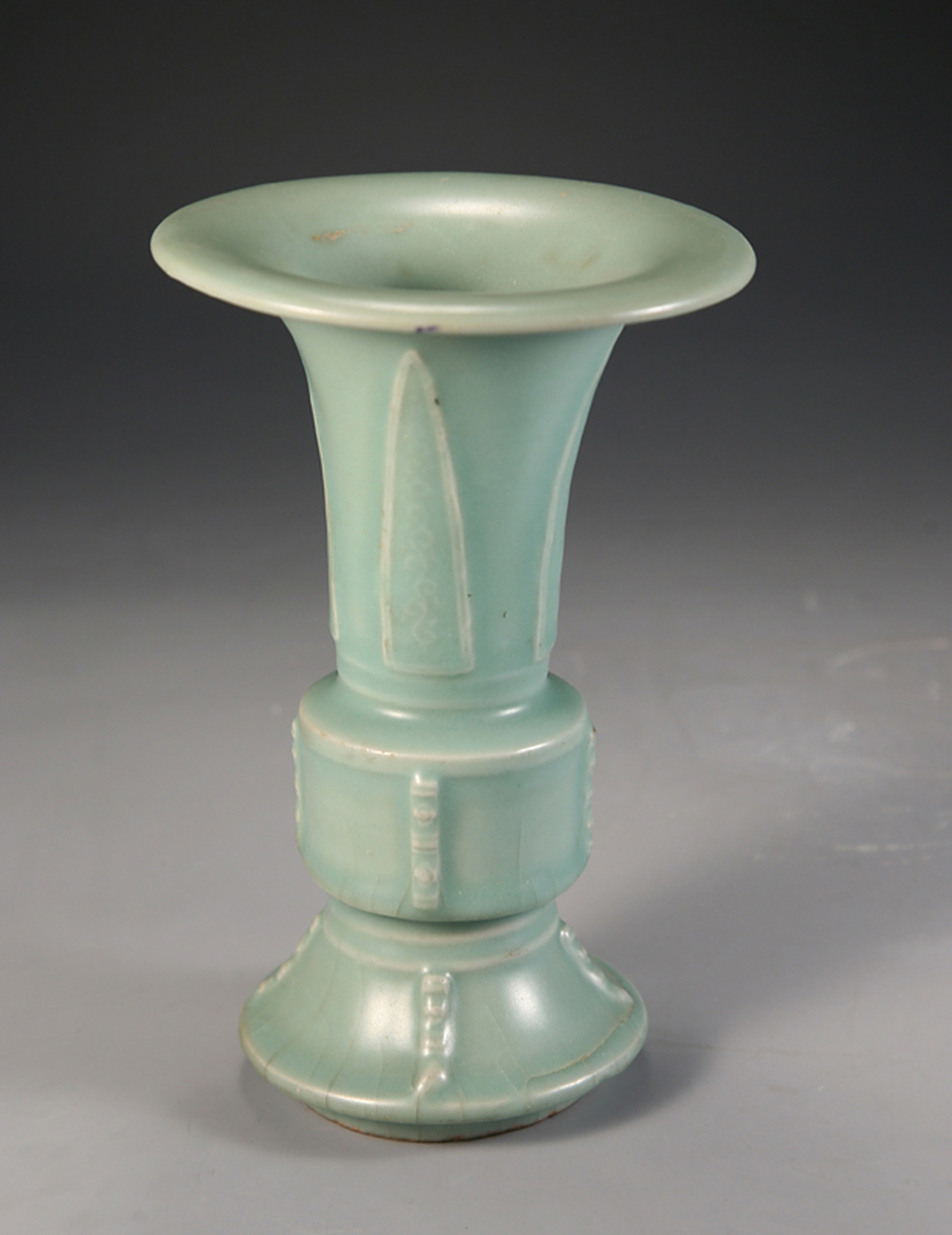 瓷器# 这是一组馆藏的龙泉窑青瓷.