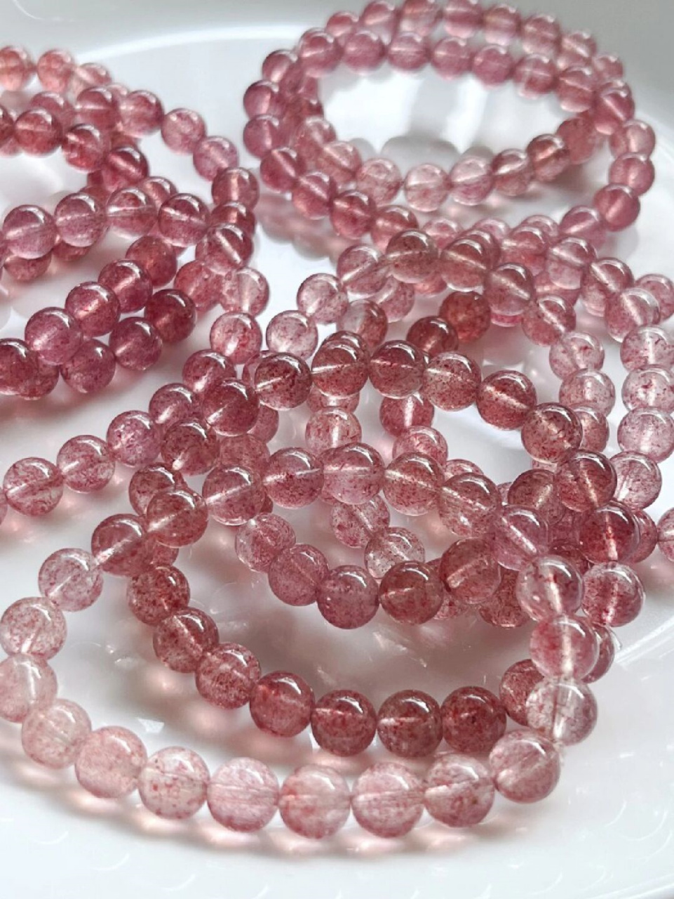 男朋友说"你看起来好嫩……"  昨天带了一条白水体草莓晶出门玩,沈阳