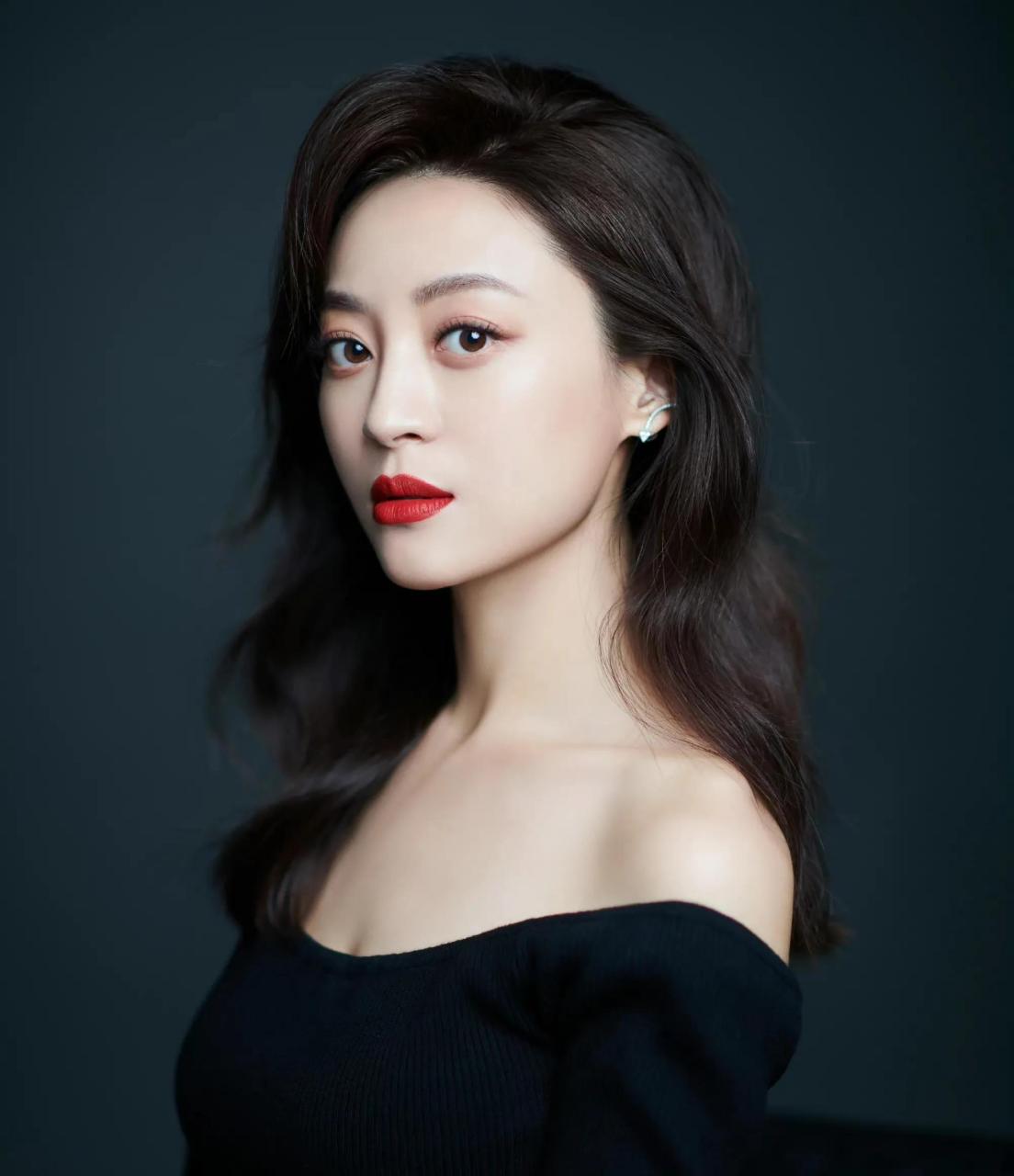 活泼可爱,敢爱敢恨,工作努力敬业