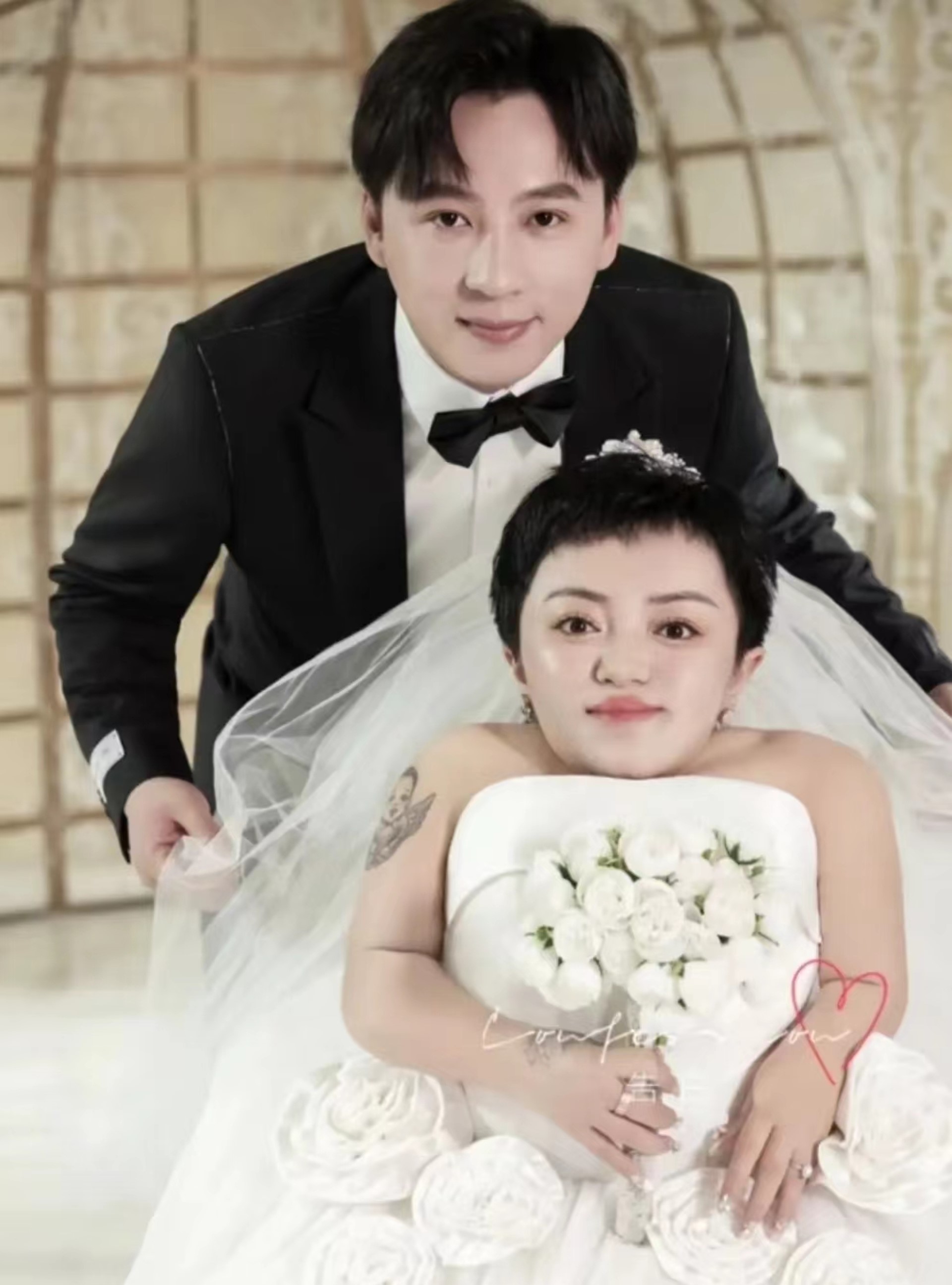 未婚女生羡慕李喜梅的财富厚及老公大双年轻帅气!