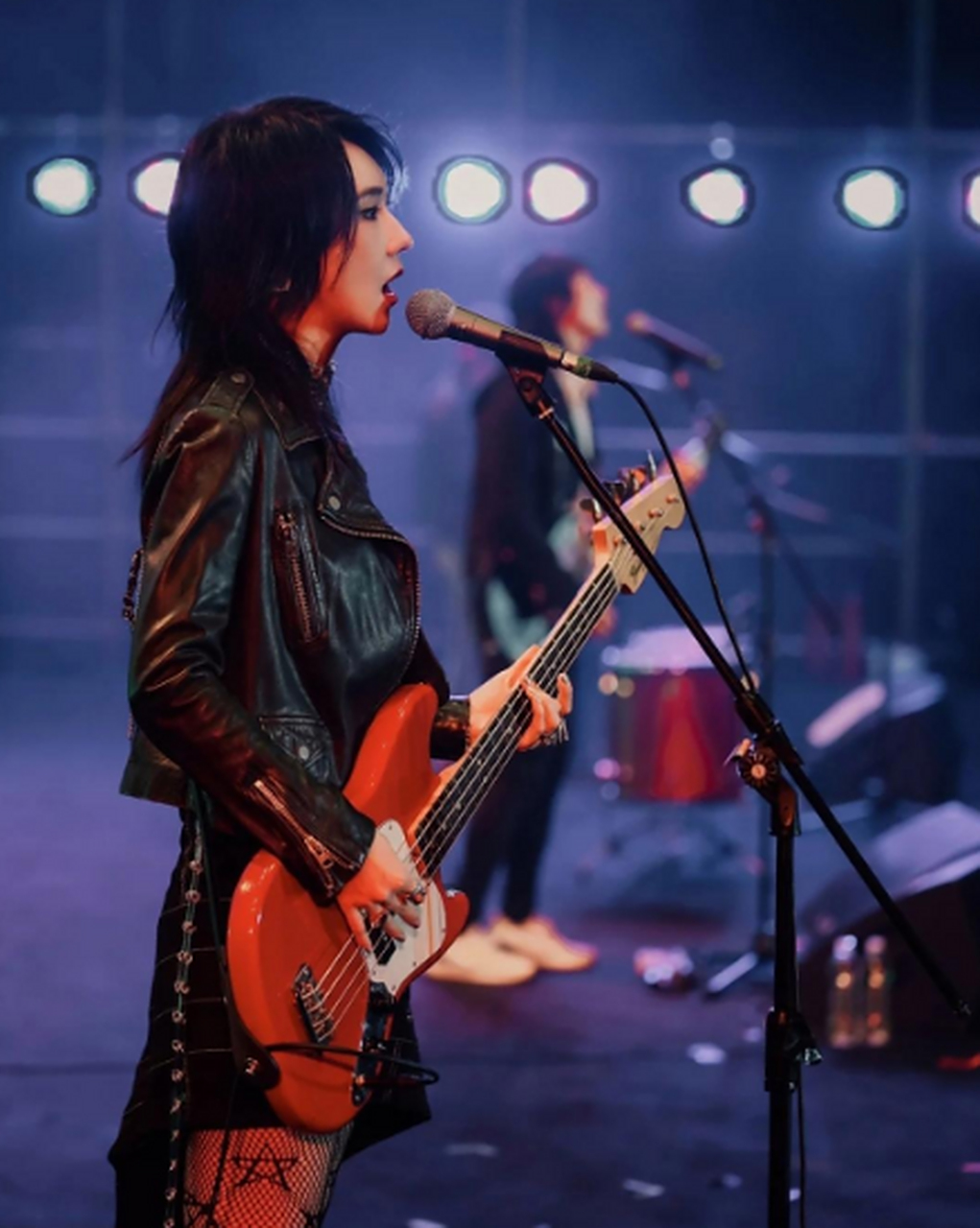 因为赵梦,爱上了新裤子