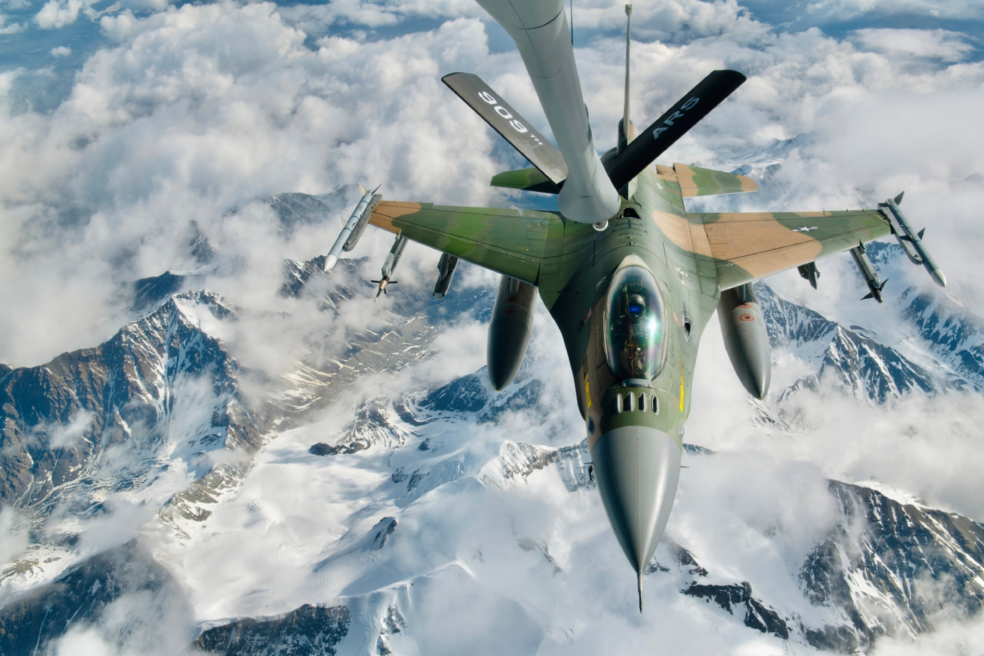 美国空军假想敌中队的f-16c block32战斗机,图片中