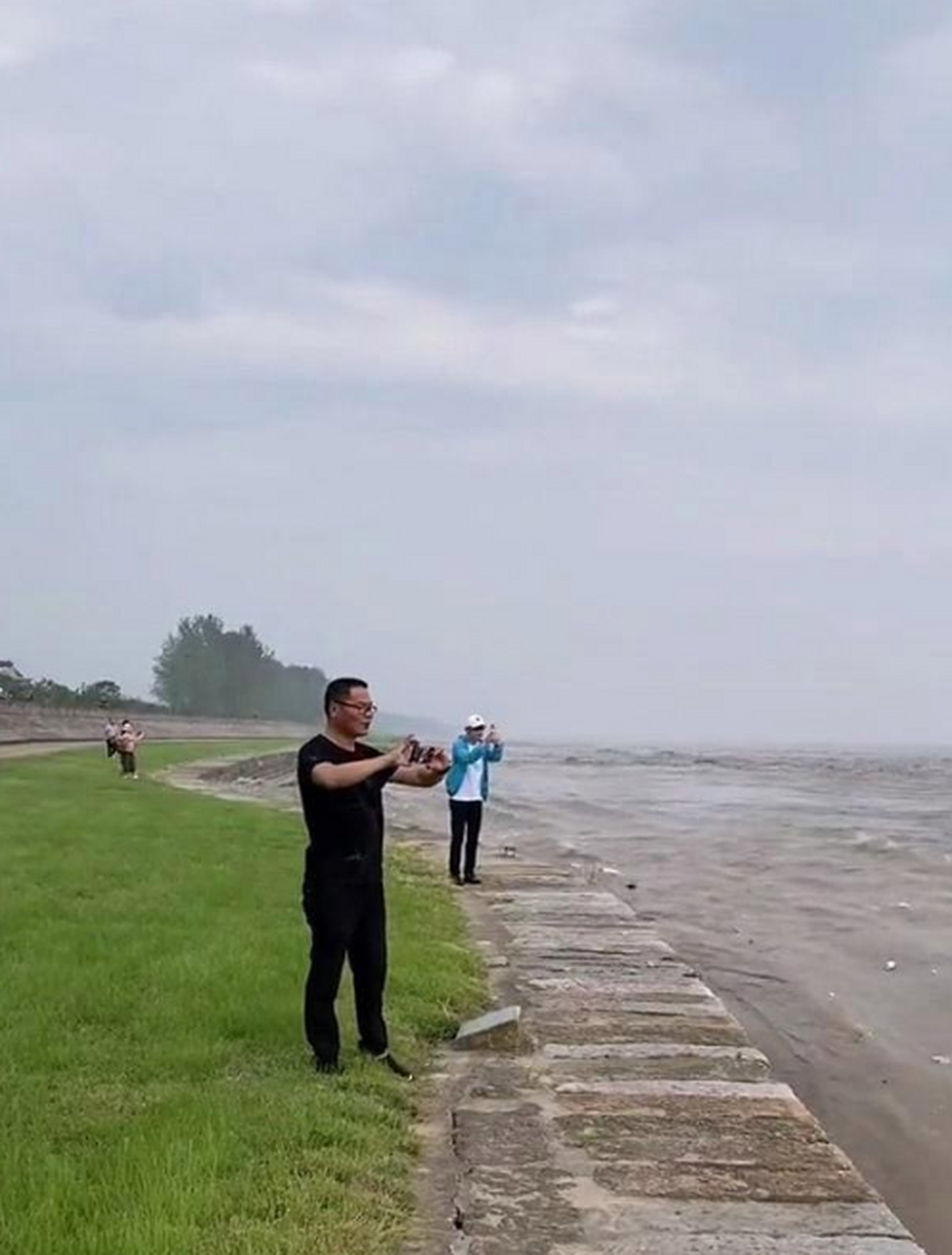 水性好的人都不敢在这里游泳