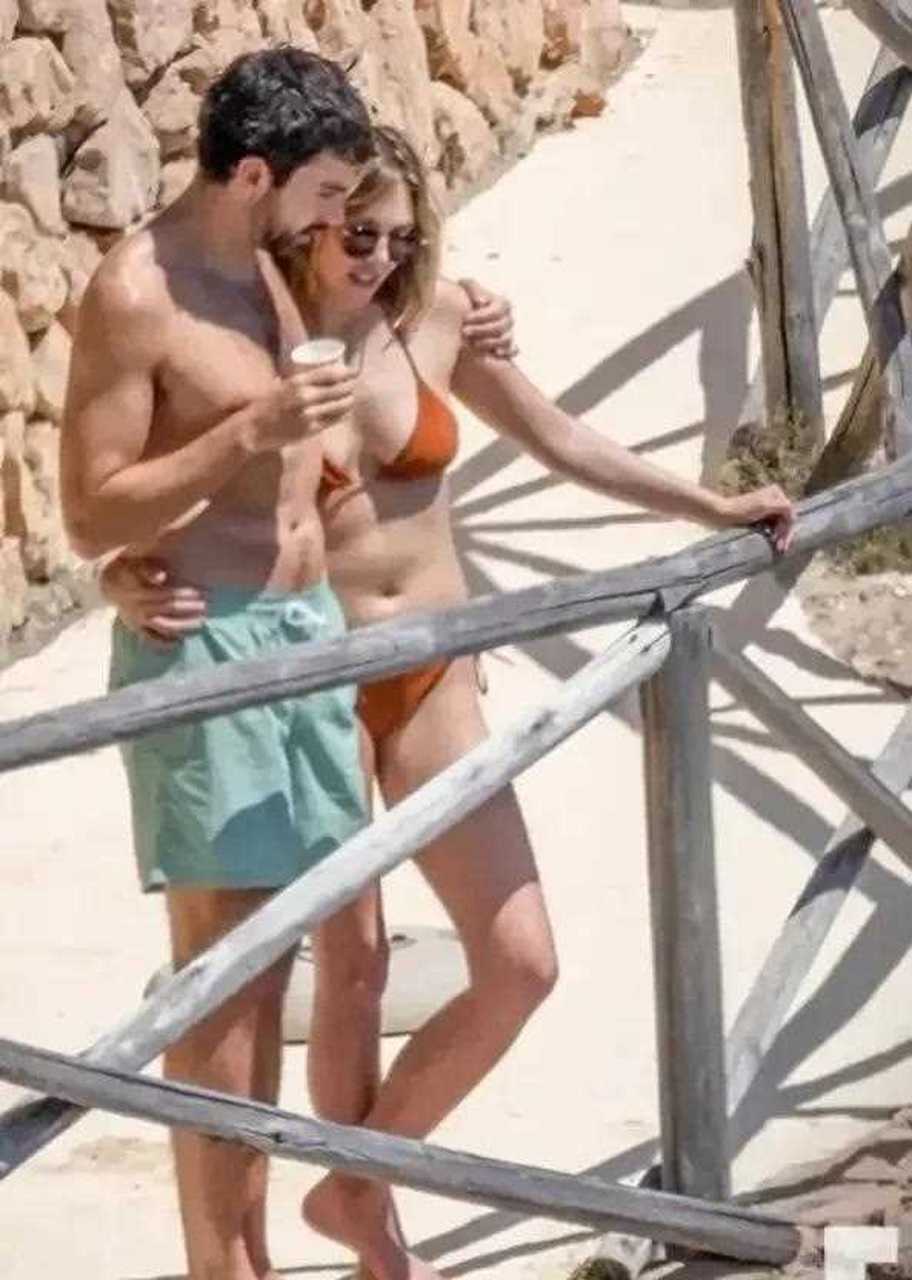 "绯红女巫"伊丽莎白奥尔森和老公罗比阿内特, 绝对的郎才女貌,绝世