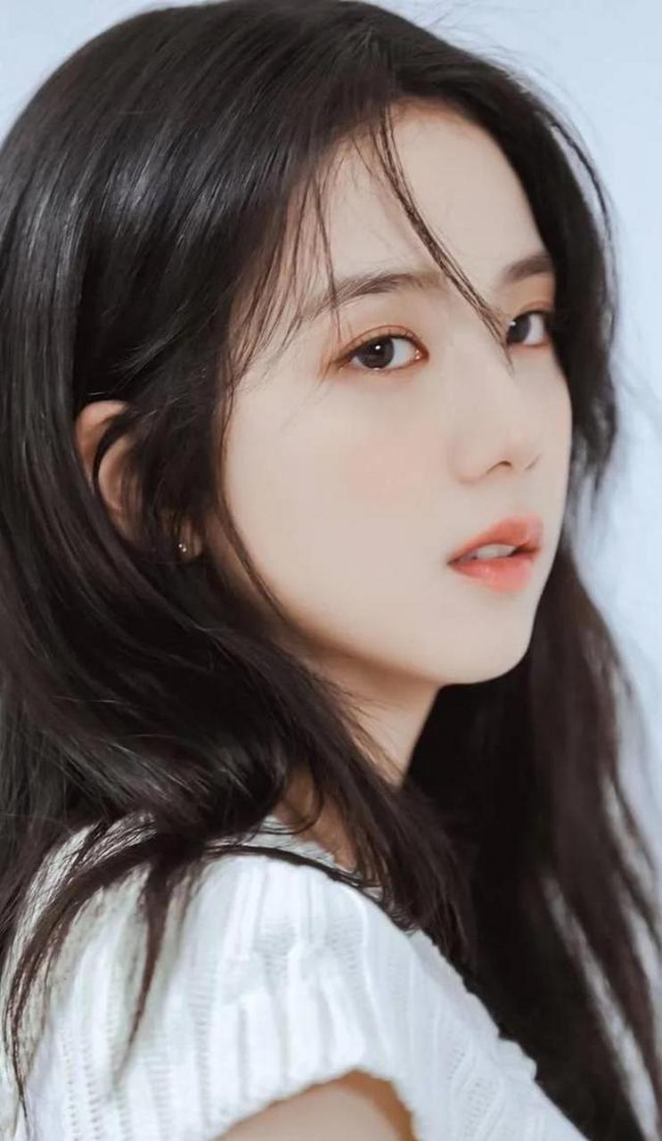 好俊俏的脸,明眸善睐,唇红齿白,是心动的感觉