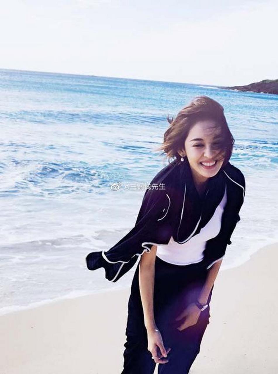 古力娜扎14年的处女座分手大师,那时的脸比现在还要漂亮几倍,简直是