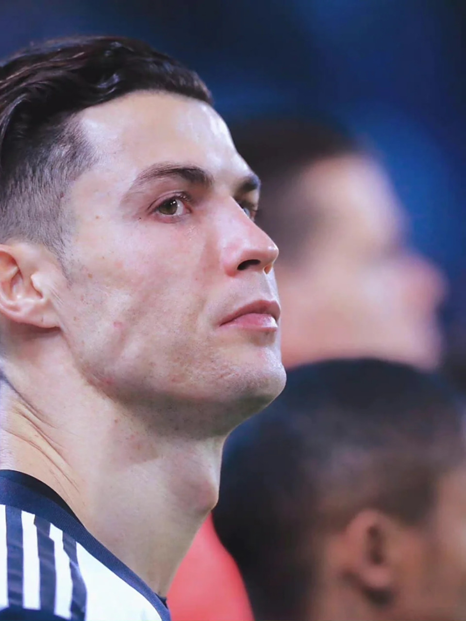 都说尤文时期的c罗长发最帅,这组图我比较喜欢