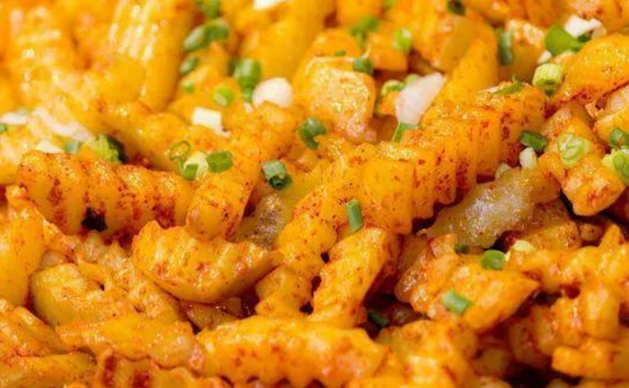 重逢巴蜀# 四川天蚕土豆,一道火遍大街小巷的小吃,以其独特来历和