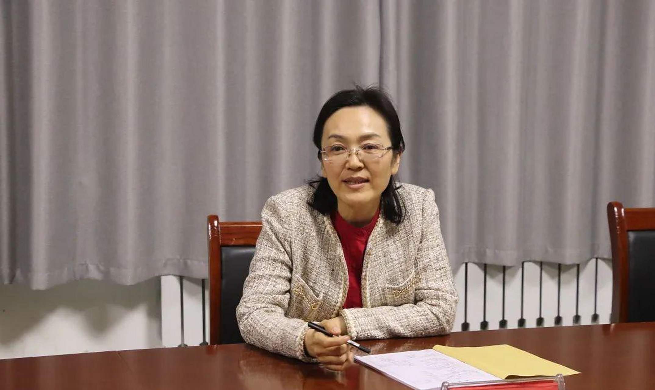 【济宁市教育局副局长褚福梅到兖州调研高考备考工作】 4月14日下午