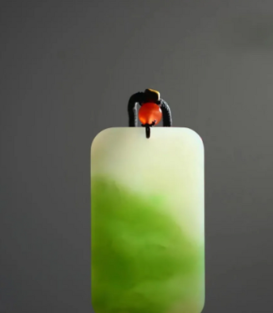 点击头像看直播##和田玉#翠青玉和田玉里的一匹黑马,短短几年身价