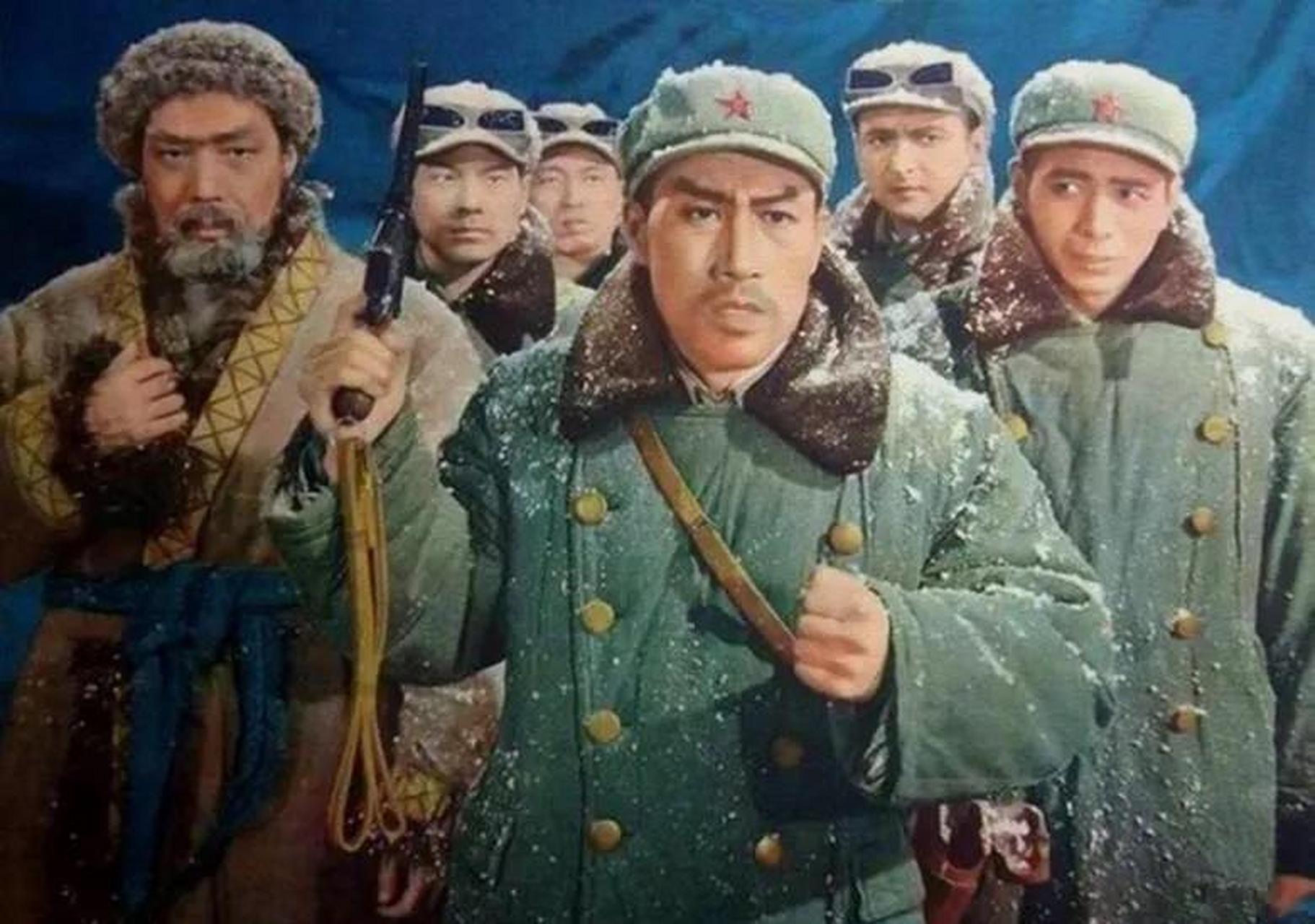 电影《冰山上的来客》伴随着很多人长大,剧中主人公和电影插曲深的