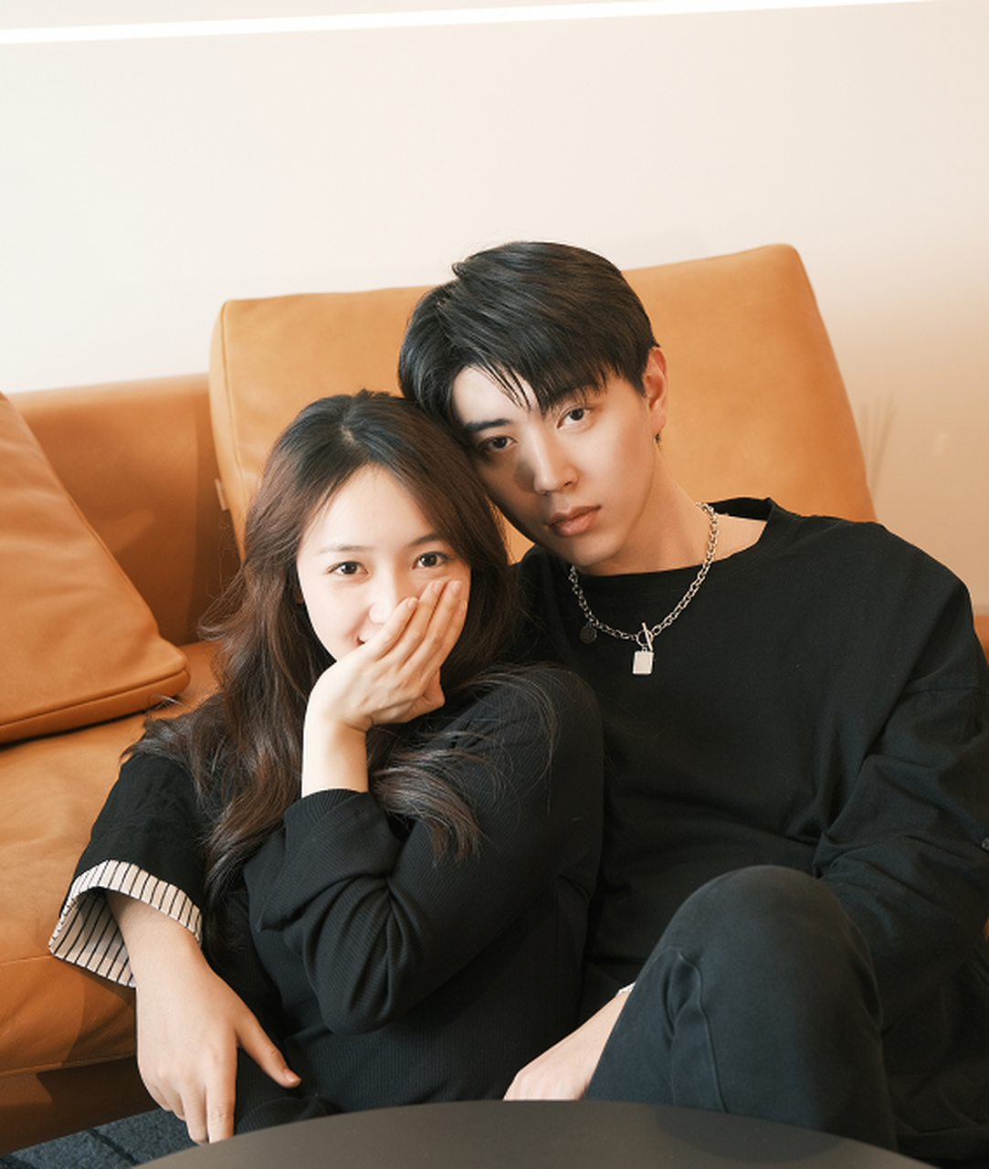 秦牛正威的未婚夫孔语浩,这一对看起来如何?