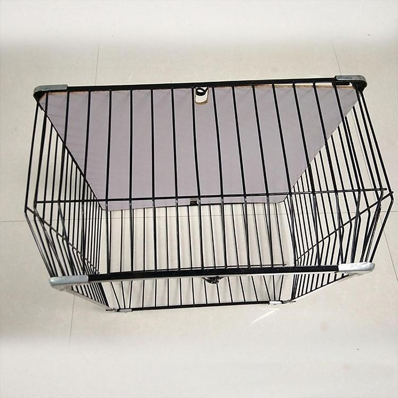 更衣吊篮主要用于衣服物品的存放,节省了