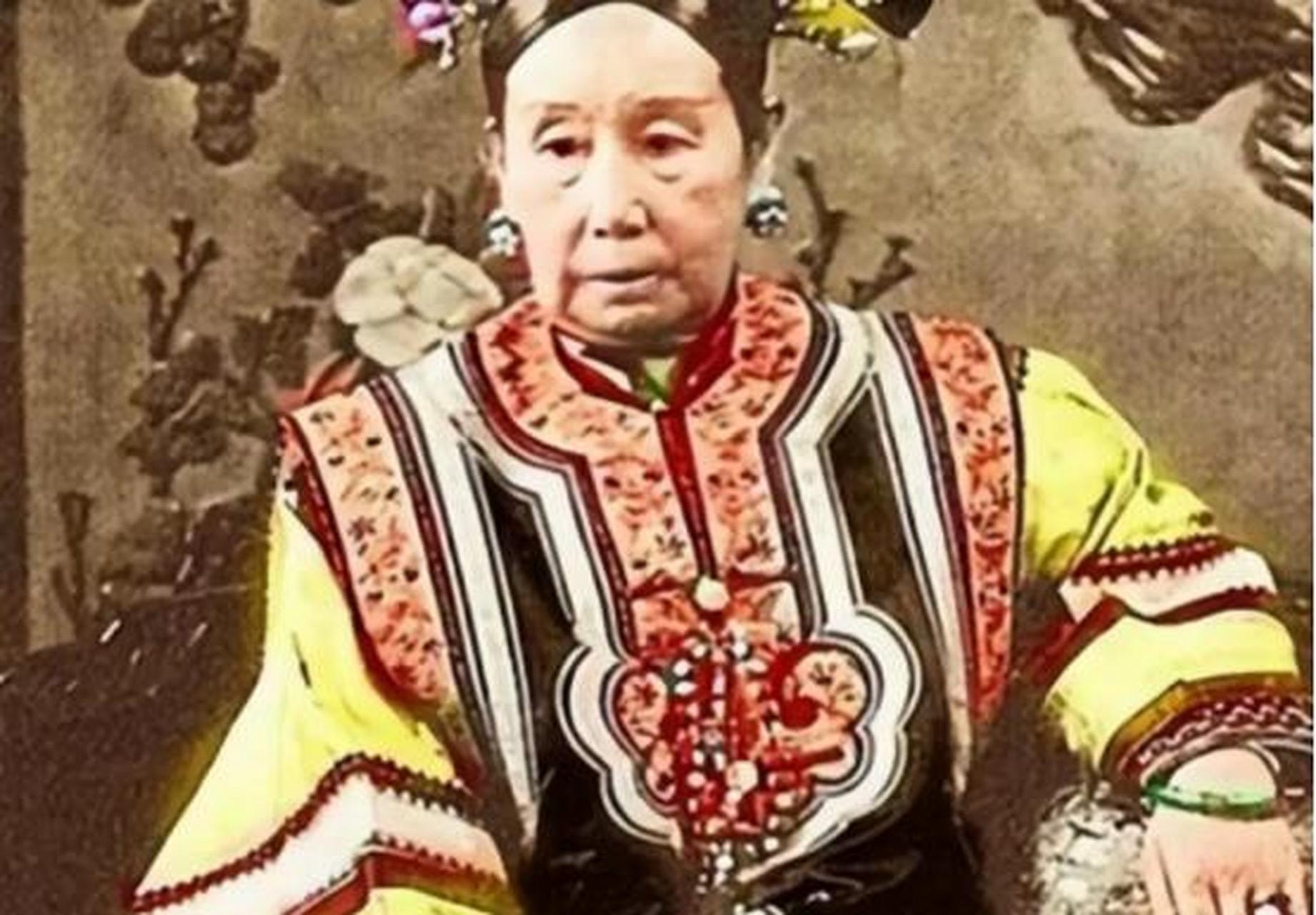 1869年,太监安德海被杀,慈禧怒喝:"敢动我的人,活腻了?