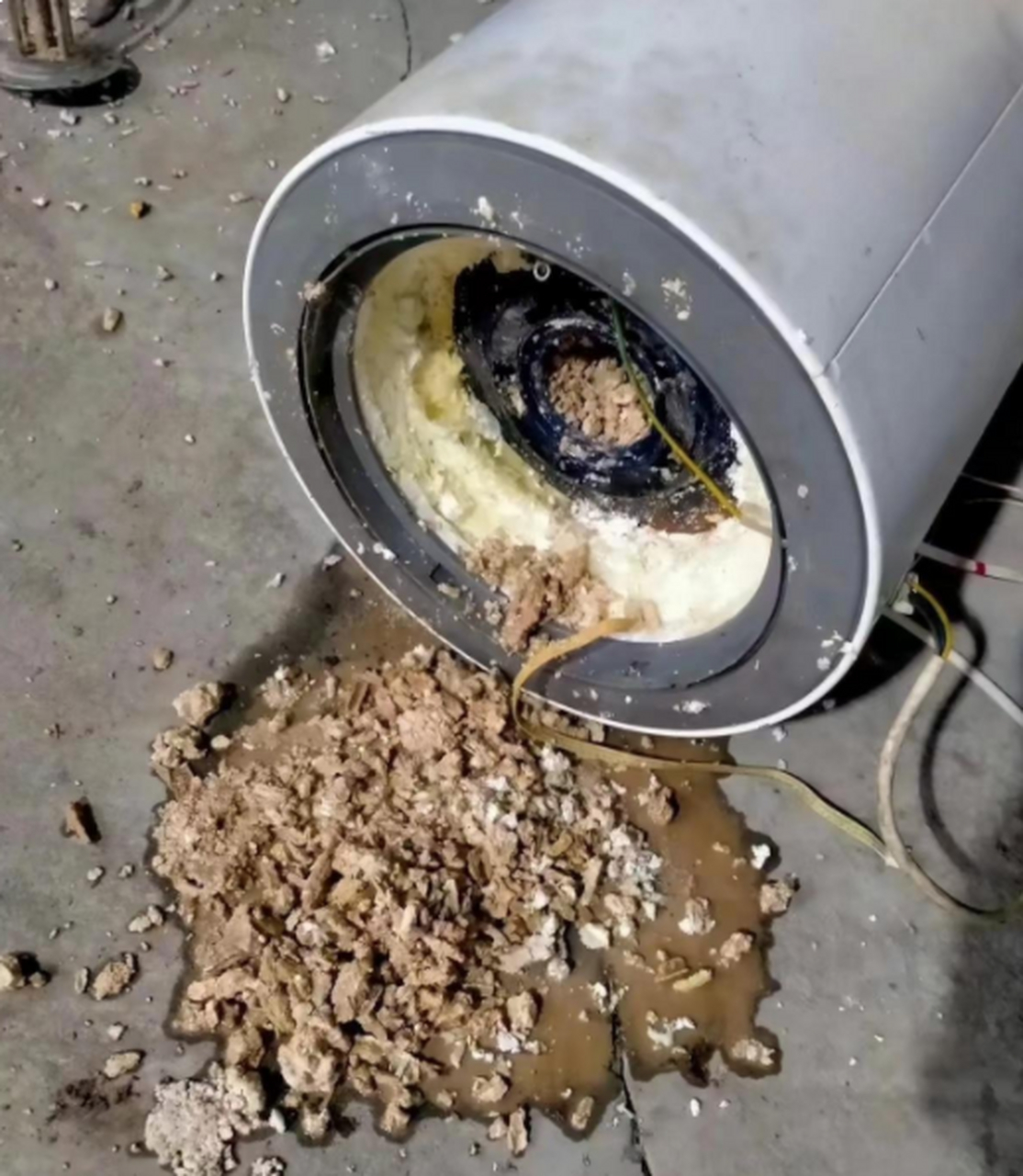 你们清理过热水器吗