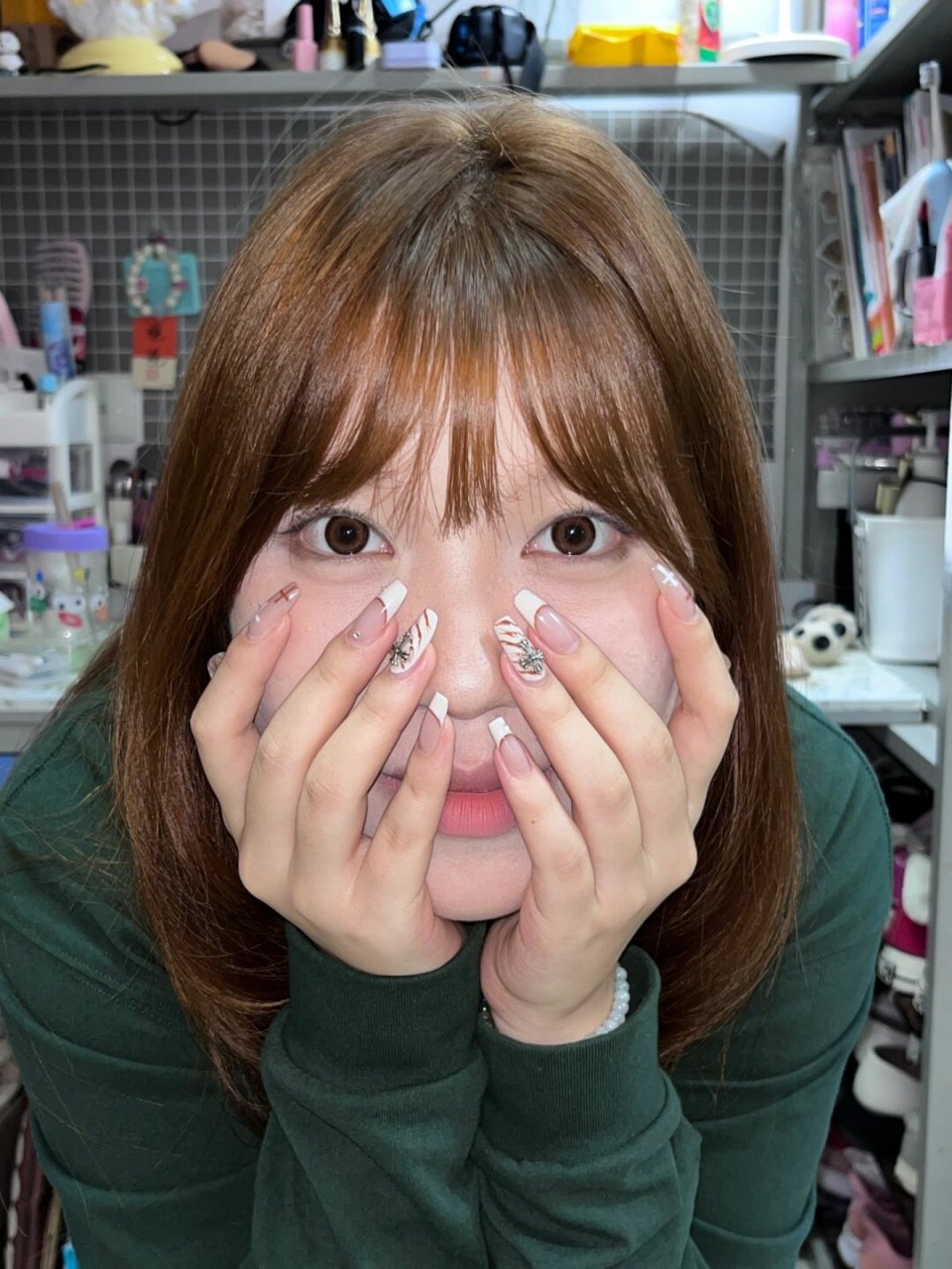 蜜糖浅金色的挑战者:揭秘一款更胜一筹的显白色调  最近我让宿舍的