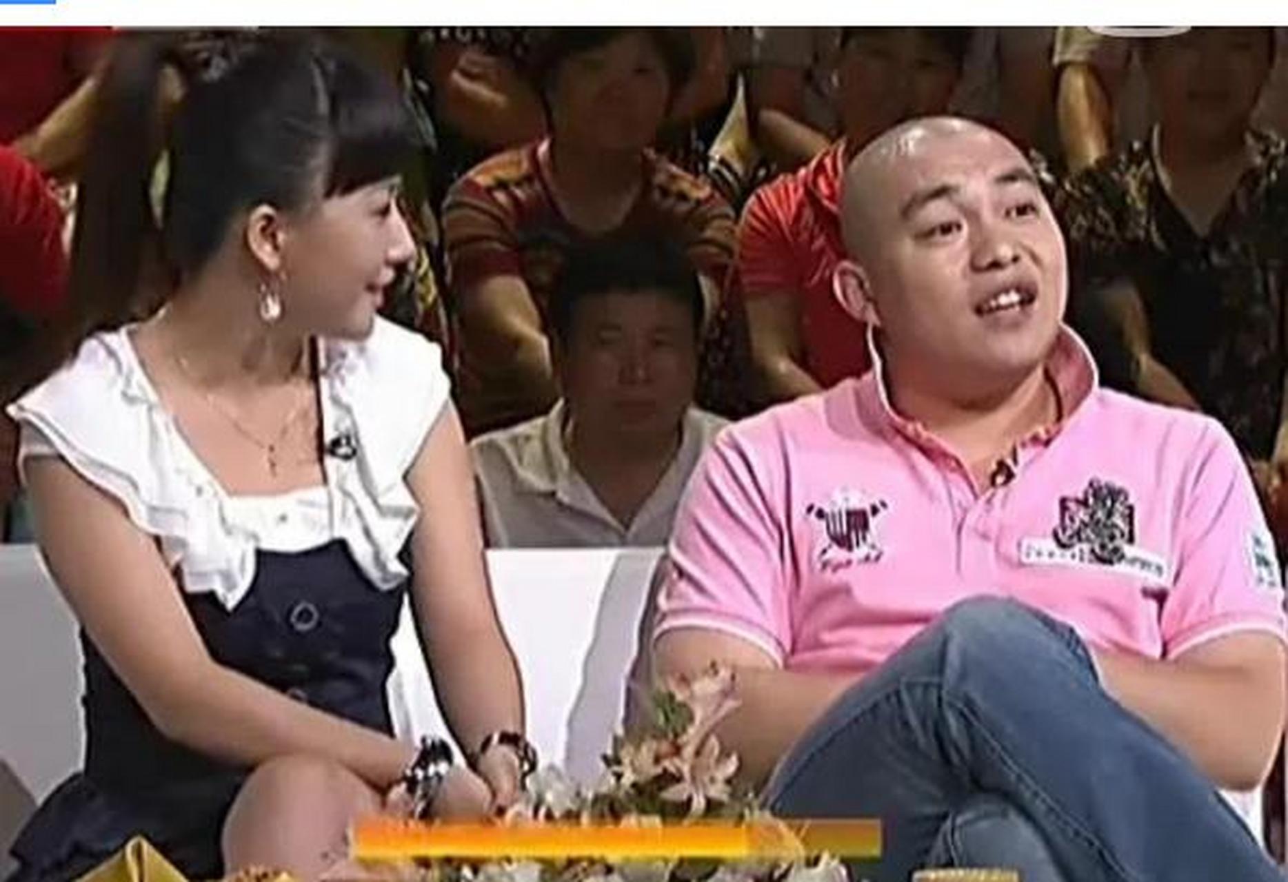 二人转演员程野在节目中爆料:和老婆谈恋爱一个月,手都不让牵一下.