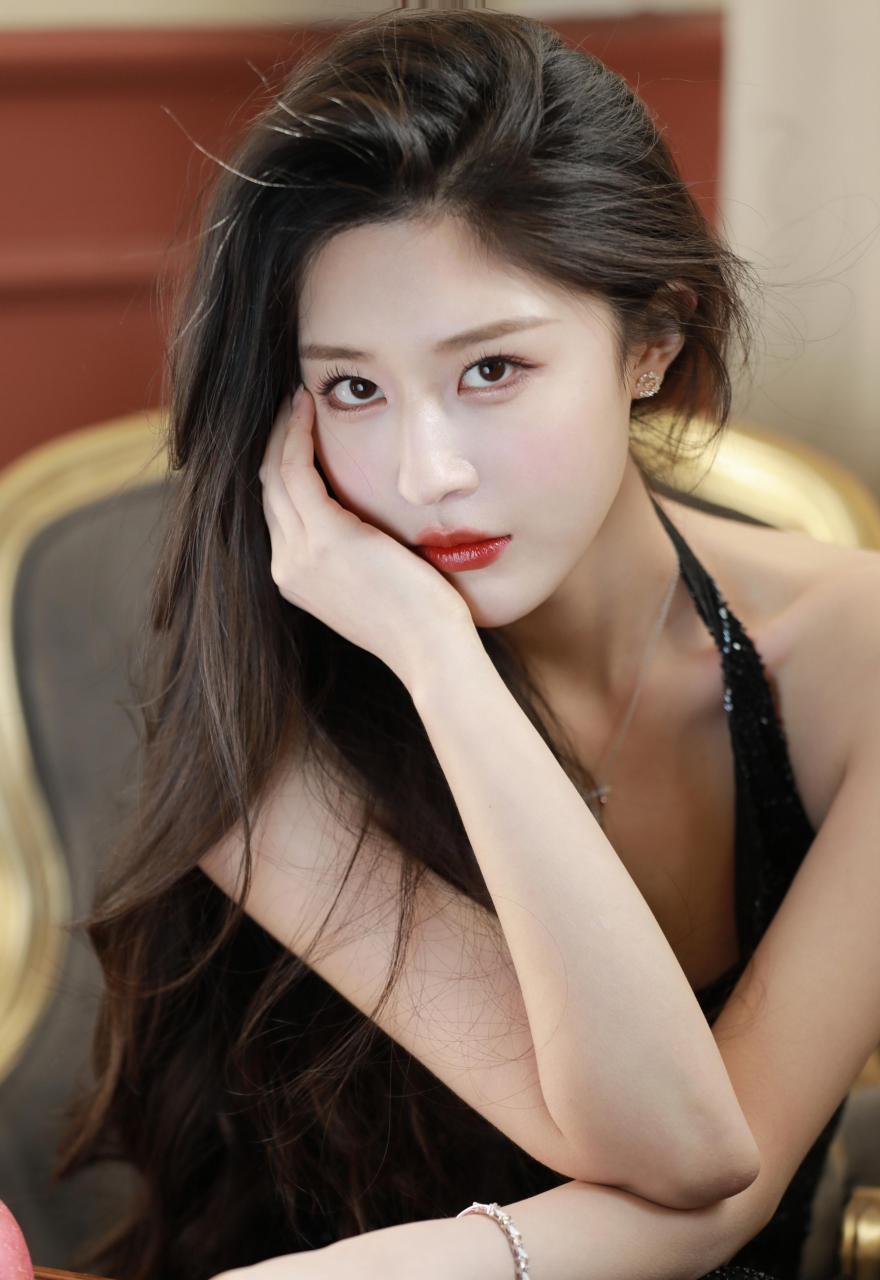 女神于雯浪漫唯美写真 对此,你觉得呢?