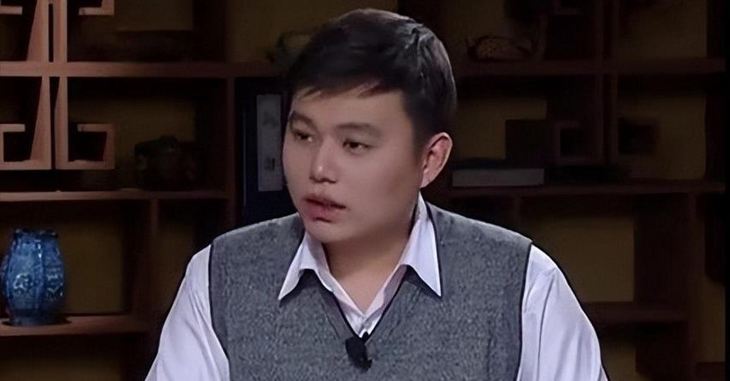 同事们纷纷围上来:你就是拿了4100万版税的当年明月?