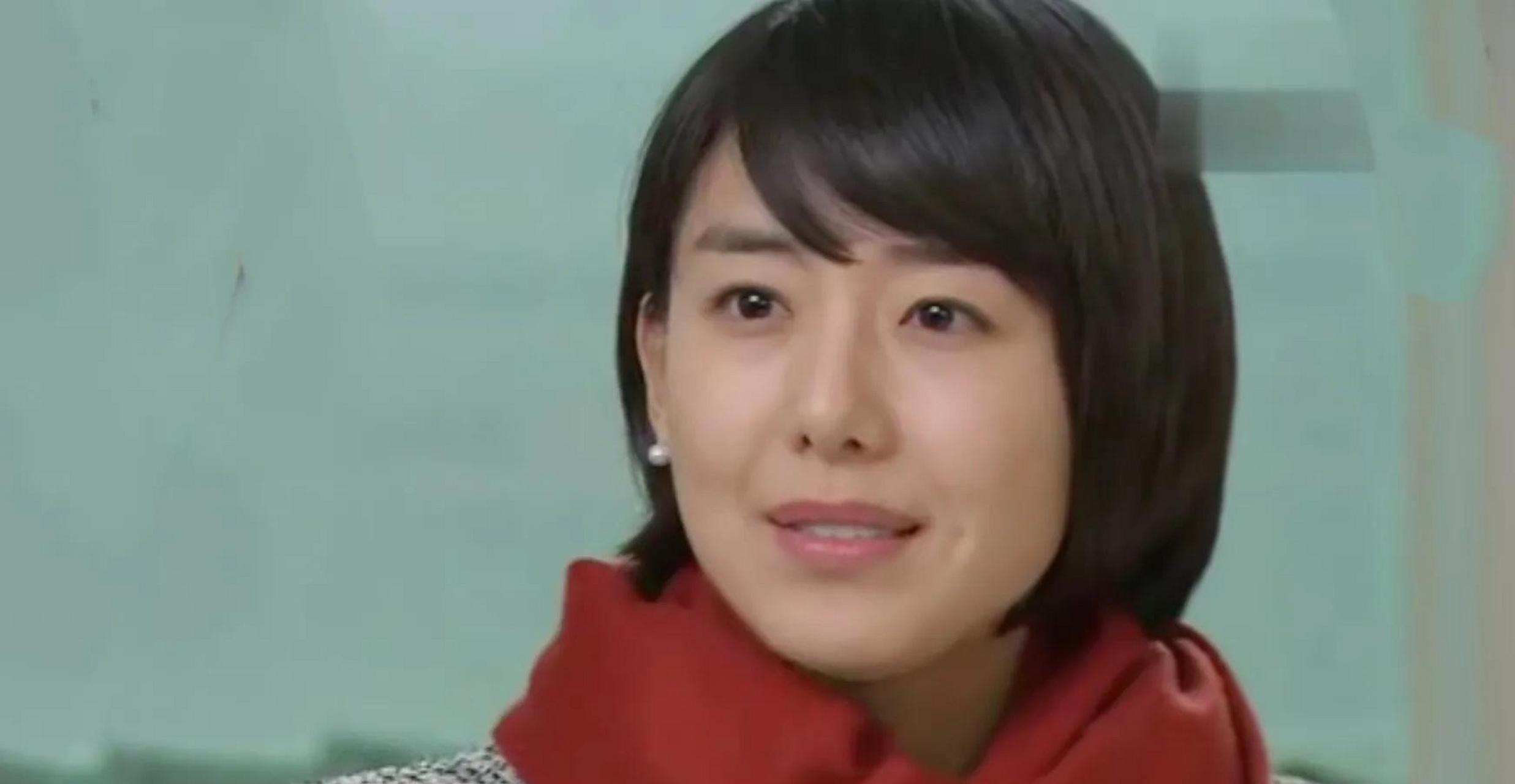 《家门的荣光》丹雅和新婚丈夫振河在去机场的路上发生车祸,一辆大