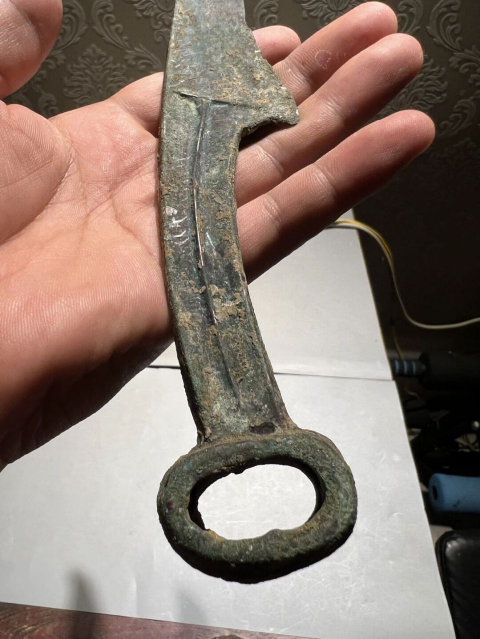 🌈青铜刀是商周时期人们日常使用的生产工具,生活用具和