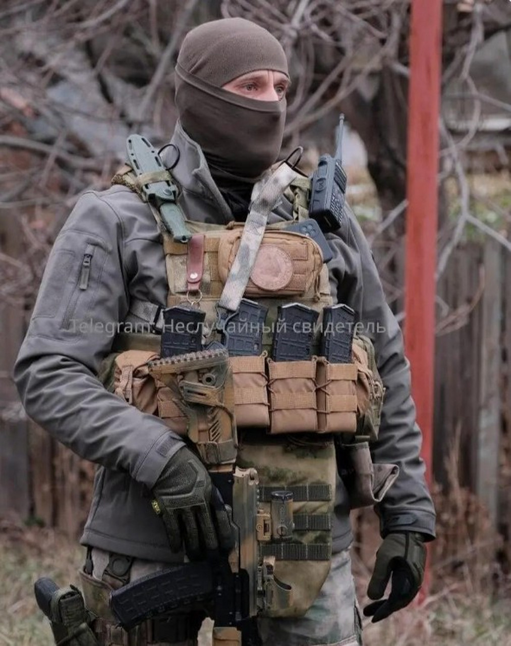 画面中,俄罗斯"瓦格纳"雇佣兵集团的囚徒军团,其实武器和装备真的