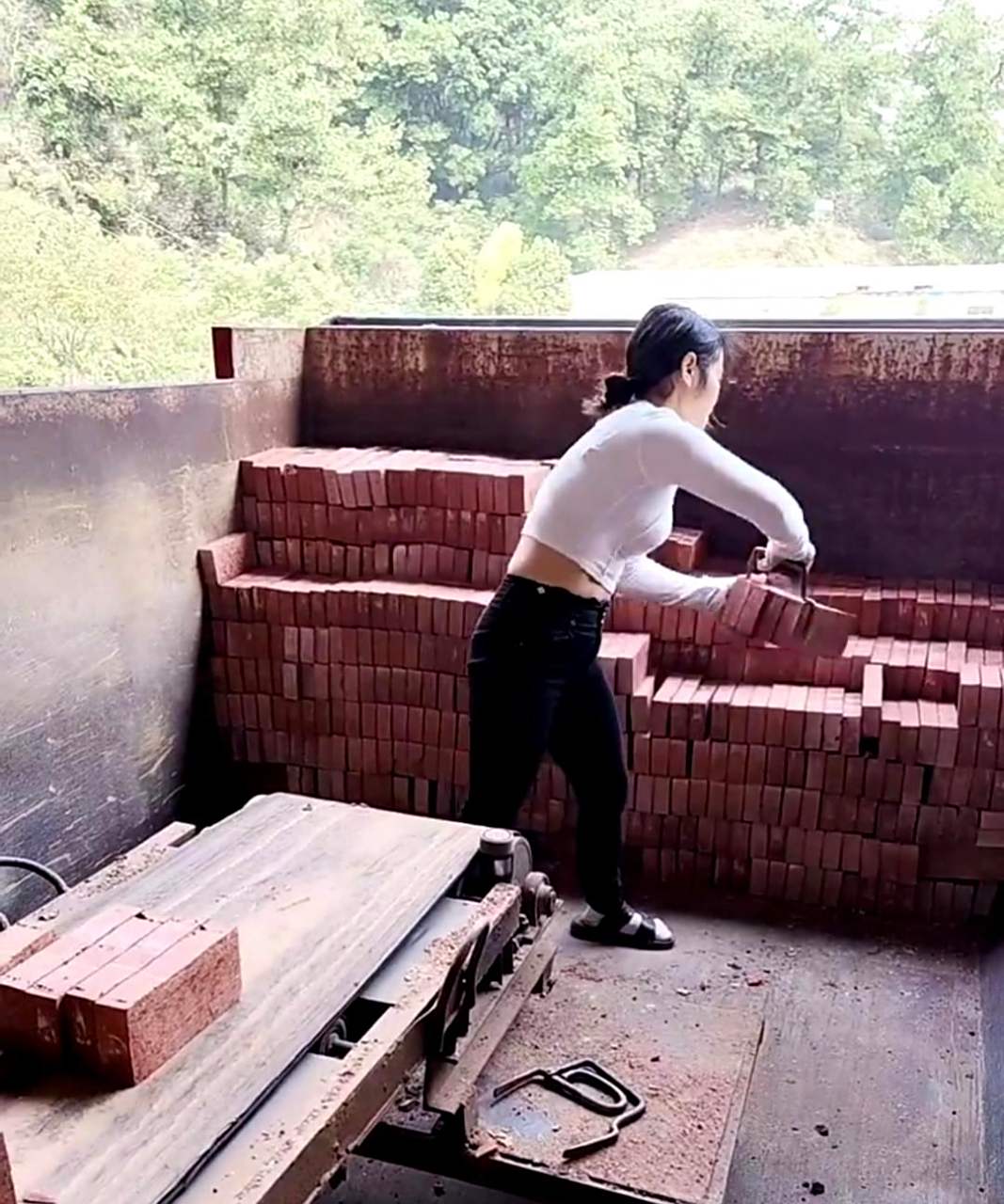 游戏搬砖兼职赚钱找兼职须知