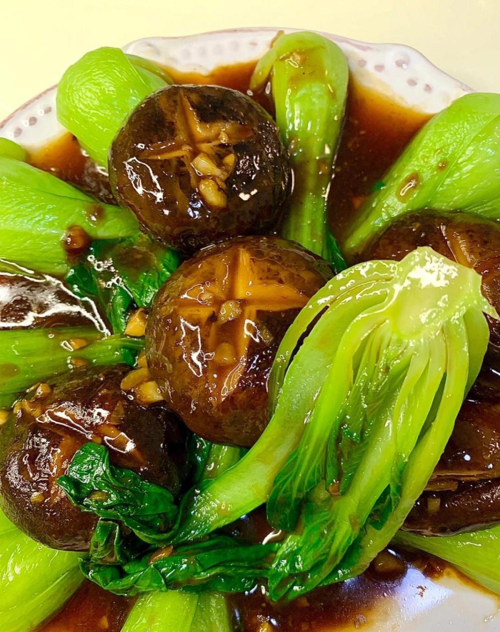 兔年"正月里"美食分享:比肉都好吃的香菇油菜!营养又美味!今天吃什么?