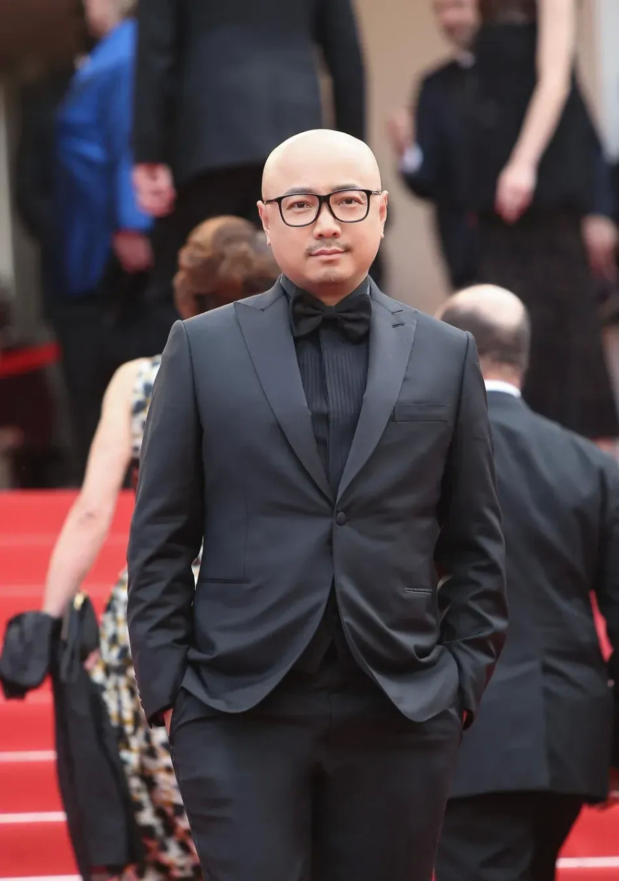 而有网友传出徐峥没去录青春环游记,是因为他被判定为劣迹艺人.