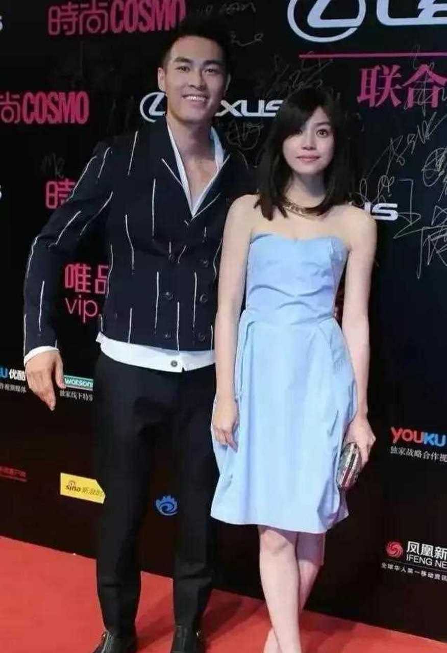 [呕] 气场,身高,颜值,这个酷酷的小表情,这个迷人的小眼睛.