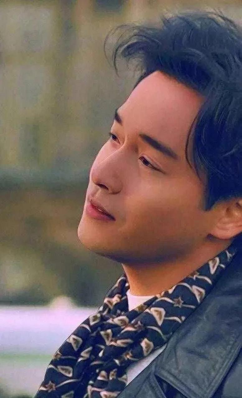 gif创作人# 张国荣不仅惊艳了时光,更惊艳了这个世界.