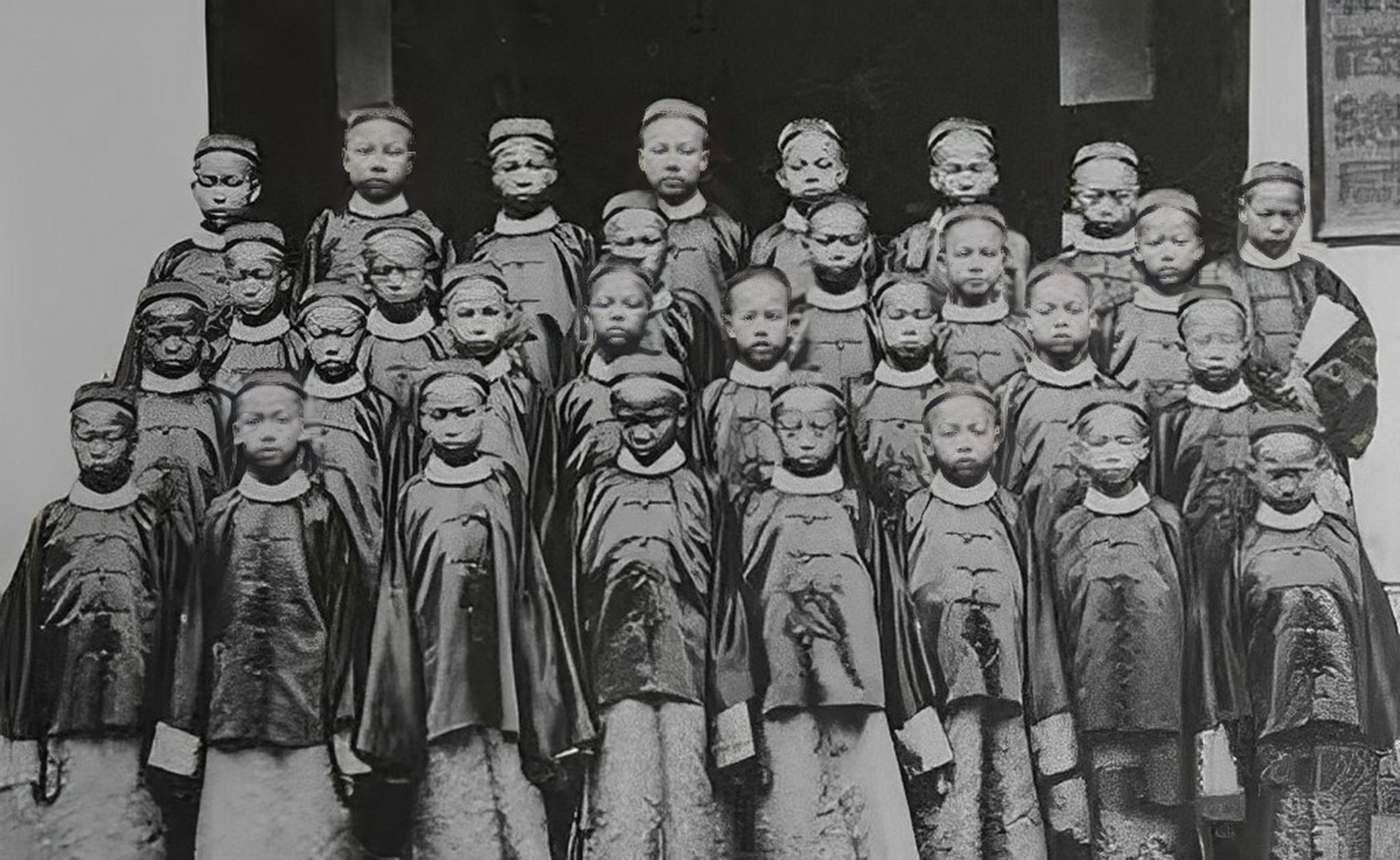 1872年,中国铁路之父詹天佑小时候的照片.