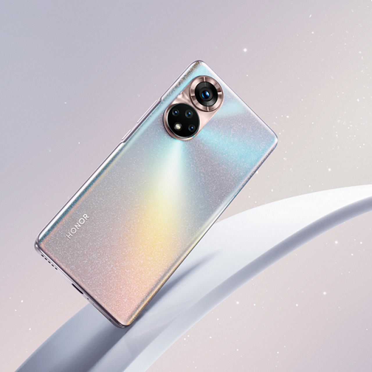 6月16日晚,荣耀50系列发布会于上海东方体育中心