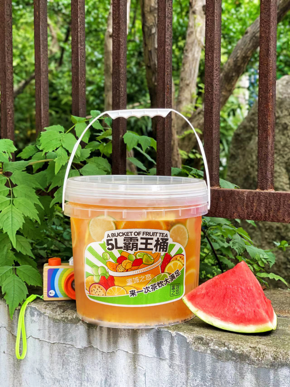 那么大一桶98 96喝果茶就得用大桶 5000cc超大桶,轻松实现水果