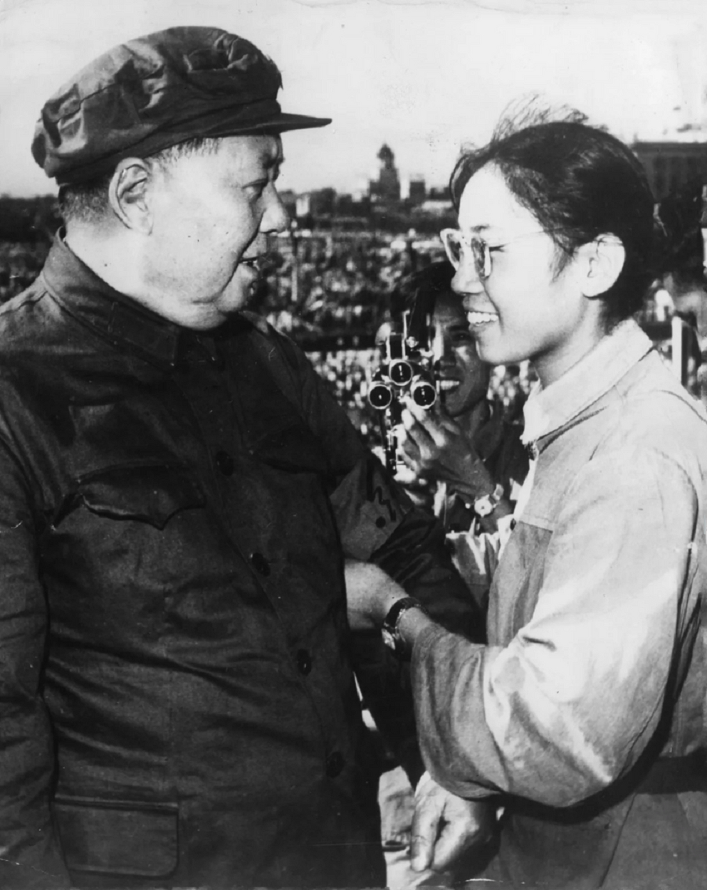 宋任穷之女宋彬彬老照片.1966年8月.