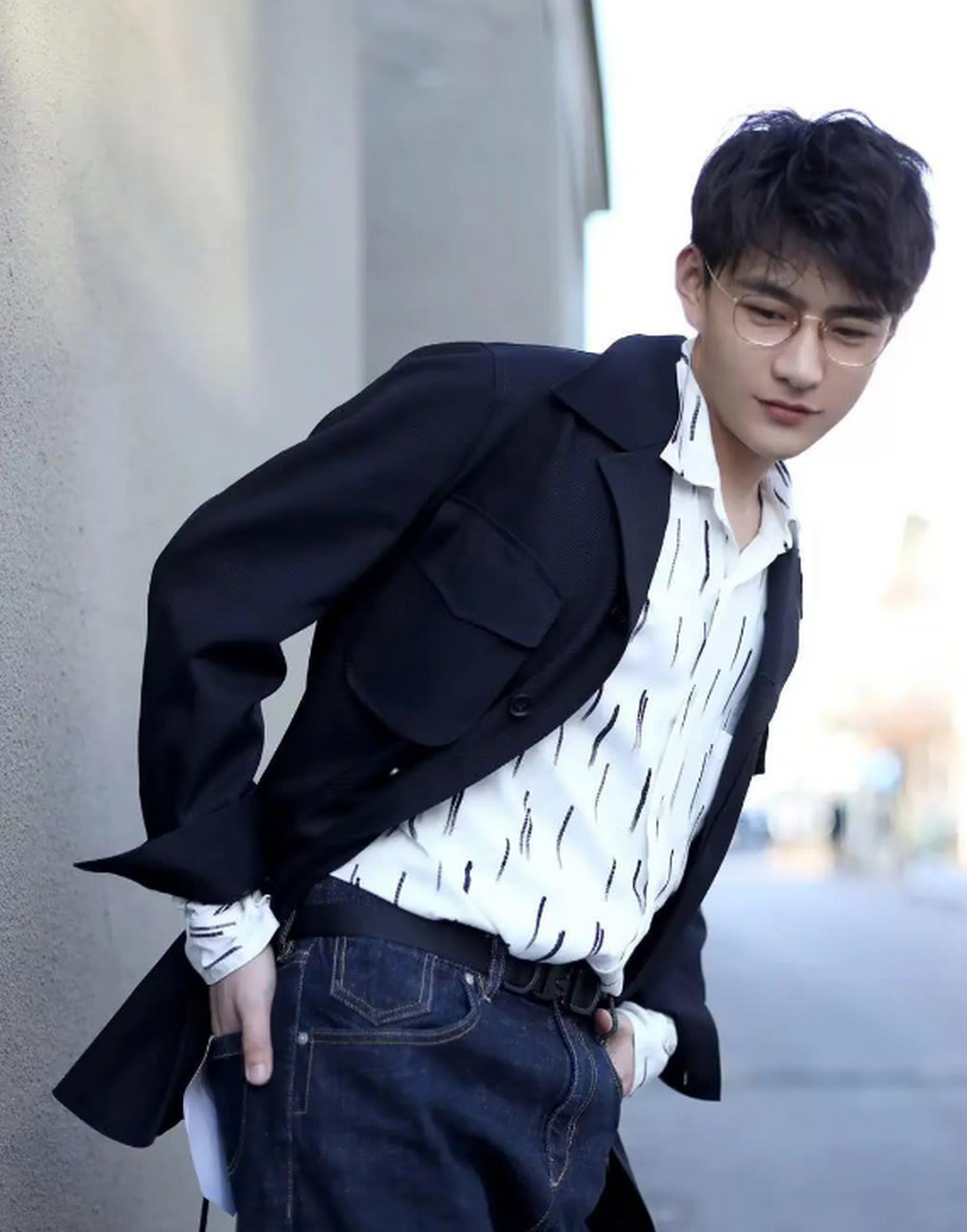 文质彬彬的肌肉男