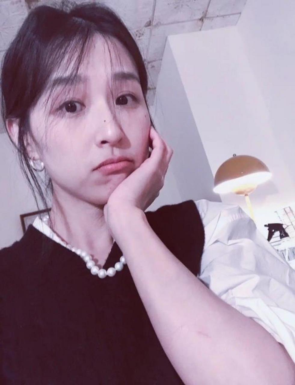 宛瑜扮演者赵霁近照,应该挺久没有演戏了吧,现在的她退出了娱乐圈