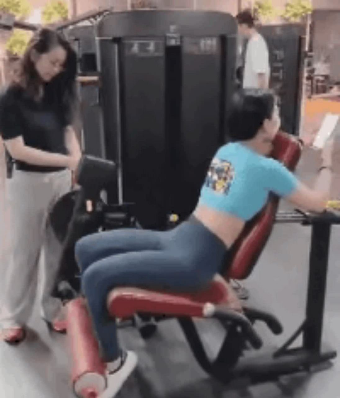 太可怕了,你是怎么做到的,视频不能p?    #趣图搞笑#[滑稽]