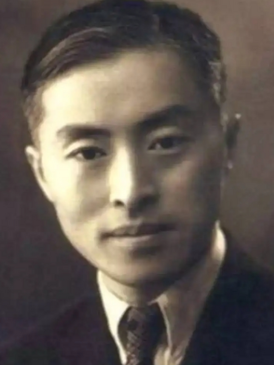 顾顺章叛变,导致千名同志被害,为何到死也没提"一号机密"?