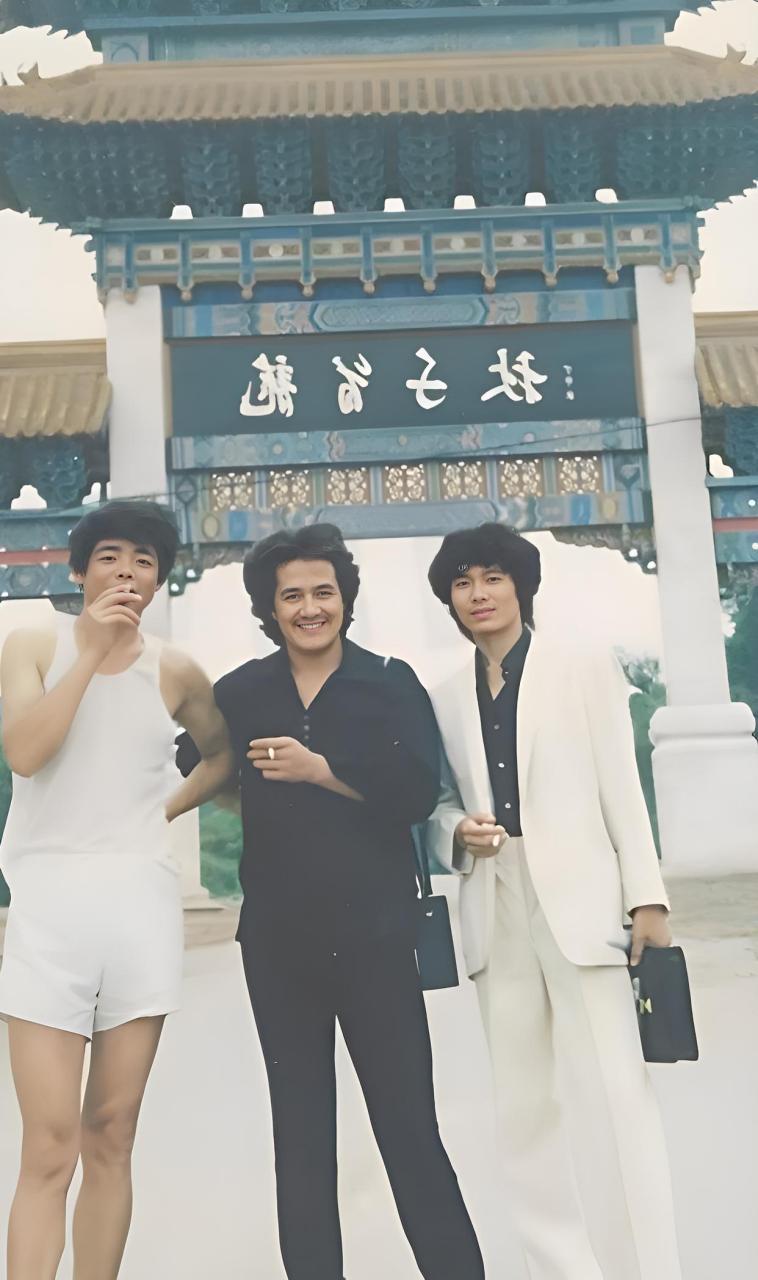 1982年,赵本山还年轻,只有25岁!