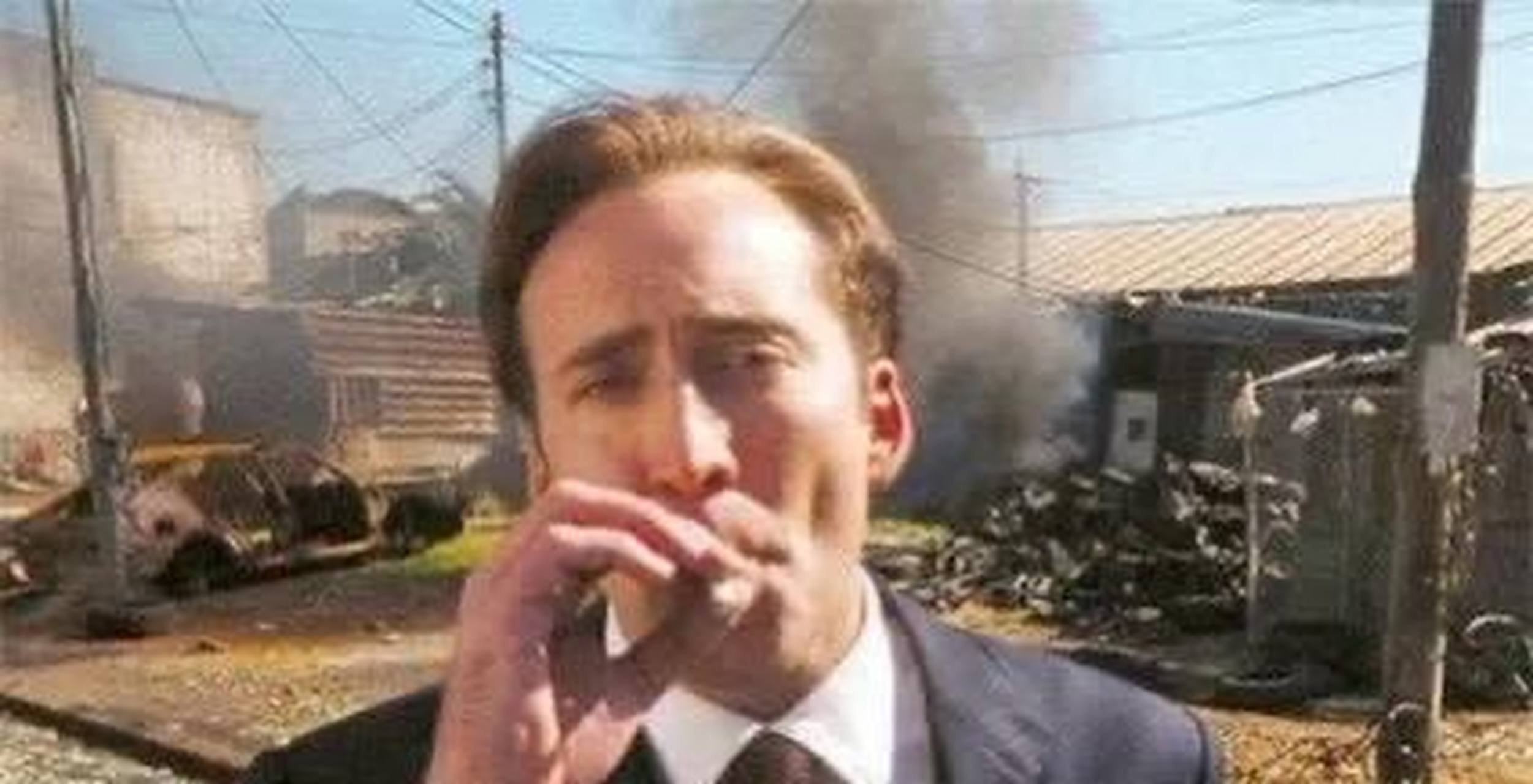 借用电影《战争之王》里最后部分的台词:"很快就会有人敲门.