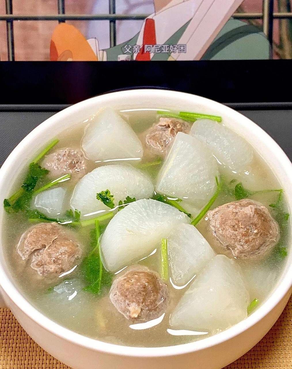 今天给大家分享一道 "白萝卜牛肉丸汤" 汤鲜味美,清爽不油腻!