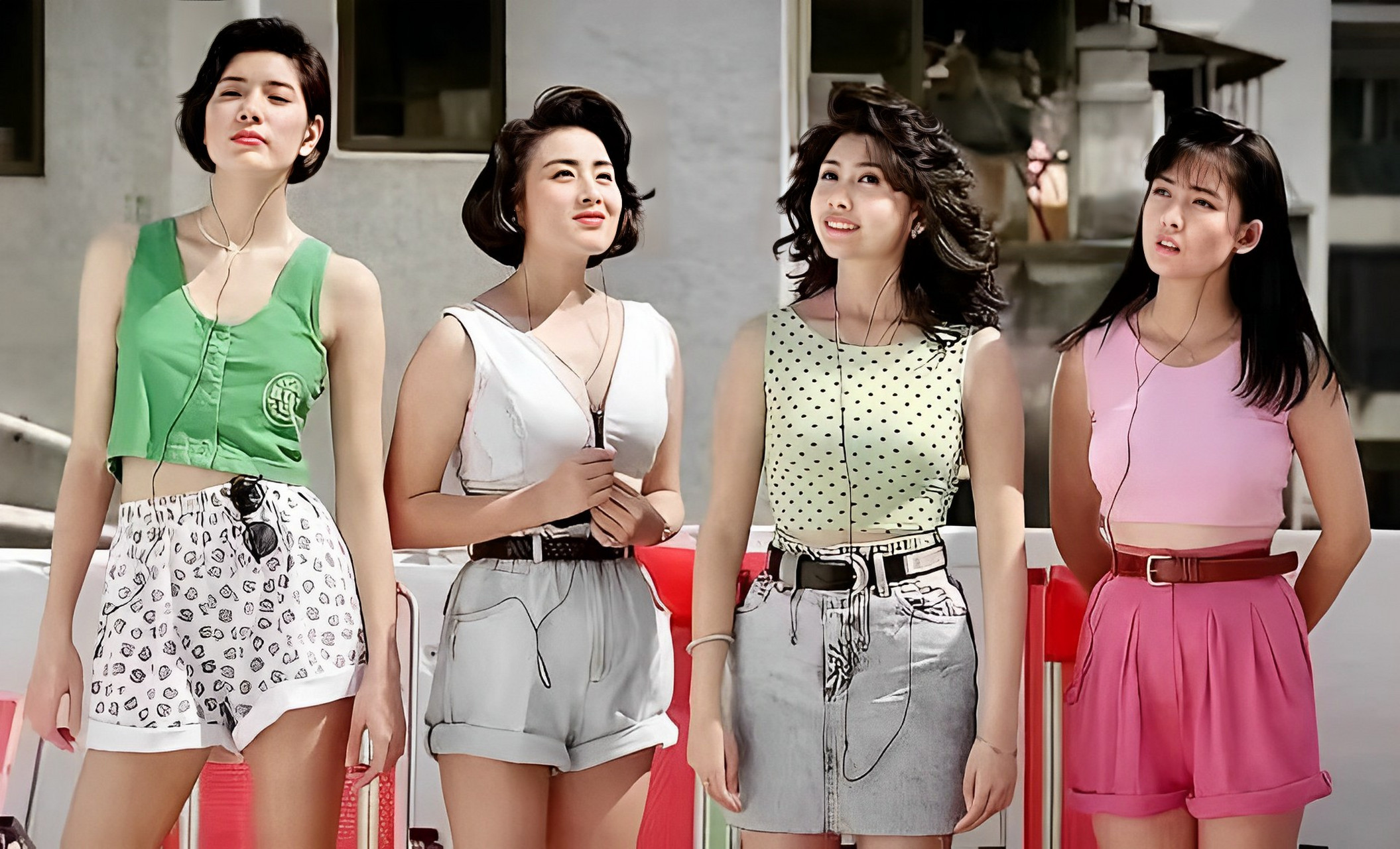 这是上个世纪80年代,香港四大美人的罕见合影