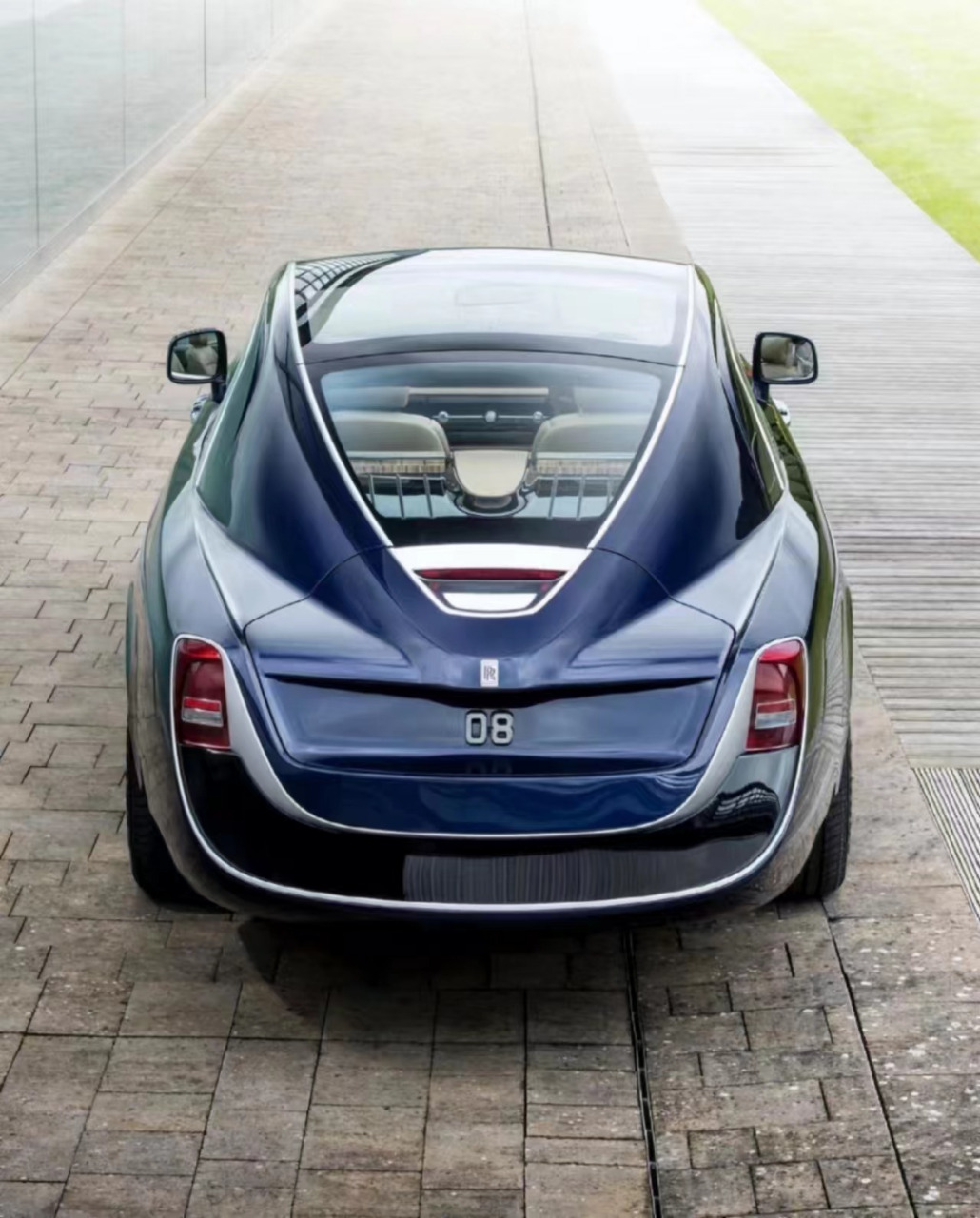 双门流线劳斯莱斯轿跑,它是世界上最昂贵的新车,耗资一千多万美元!6.