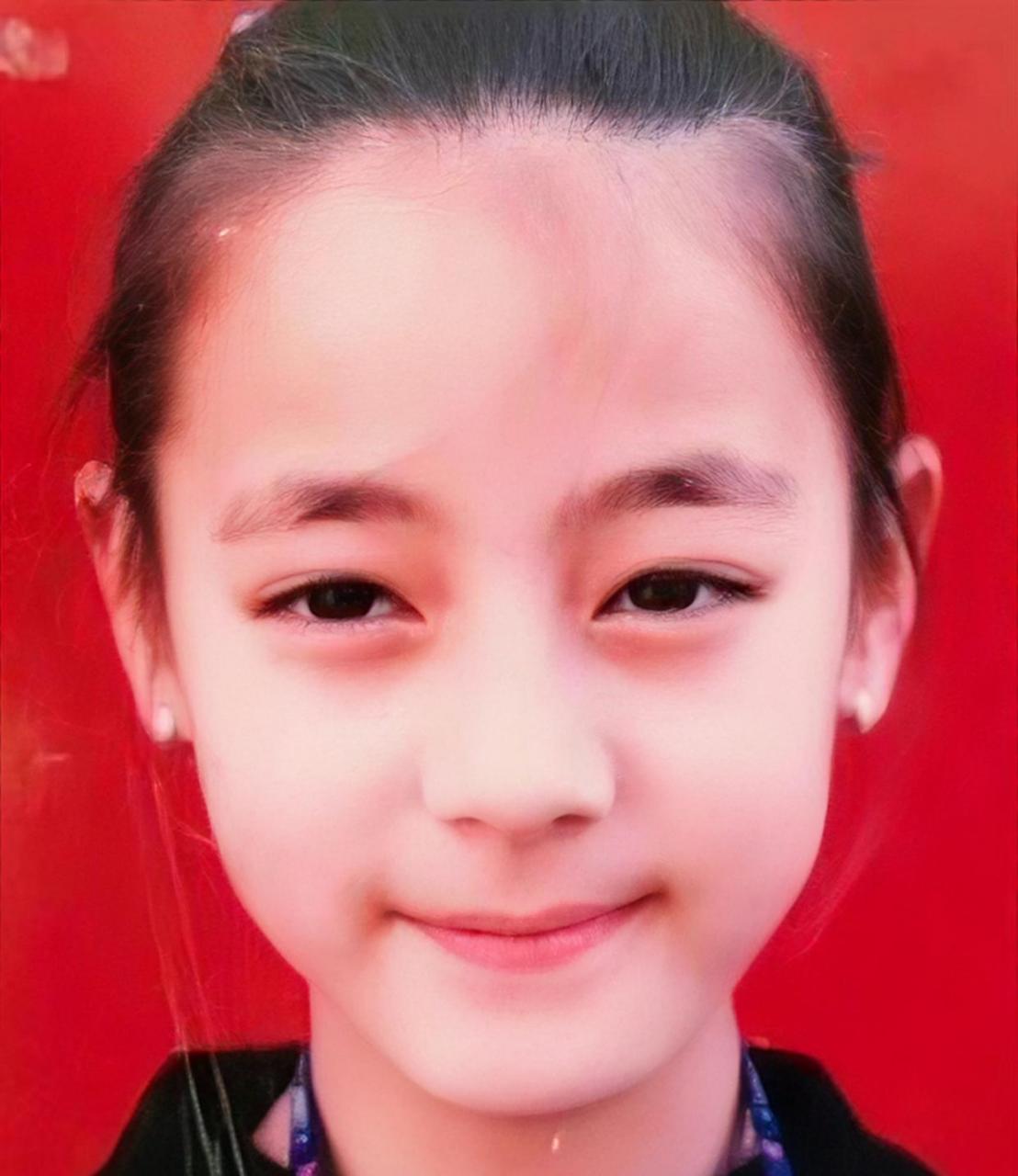 网友:女明星小时候的旧照,你认得出谁?