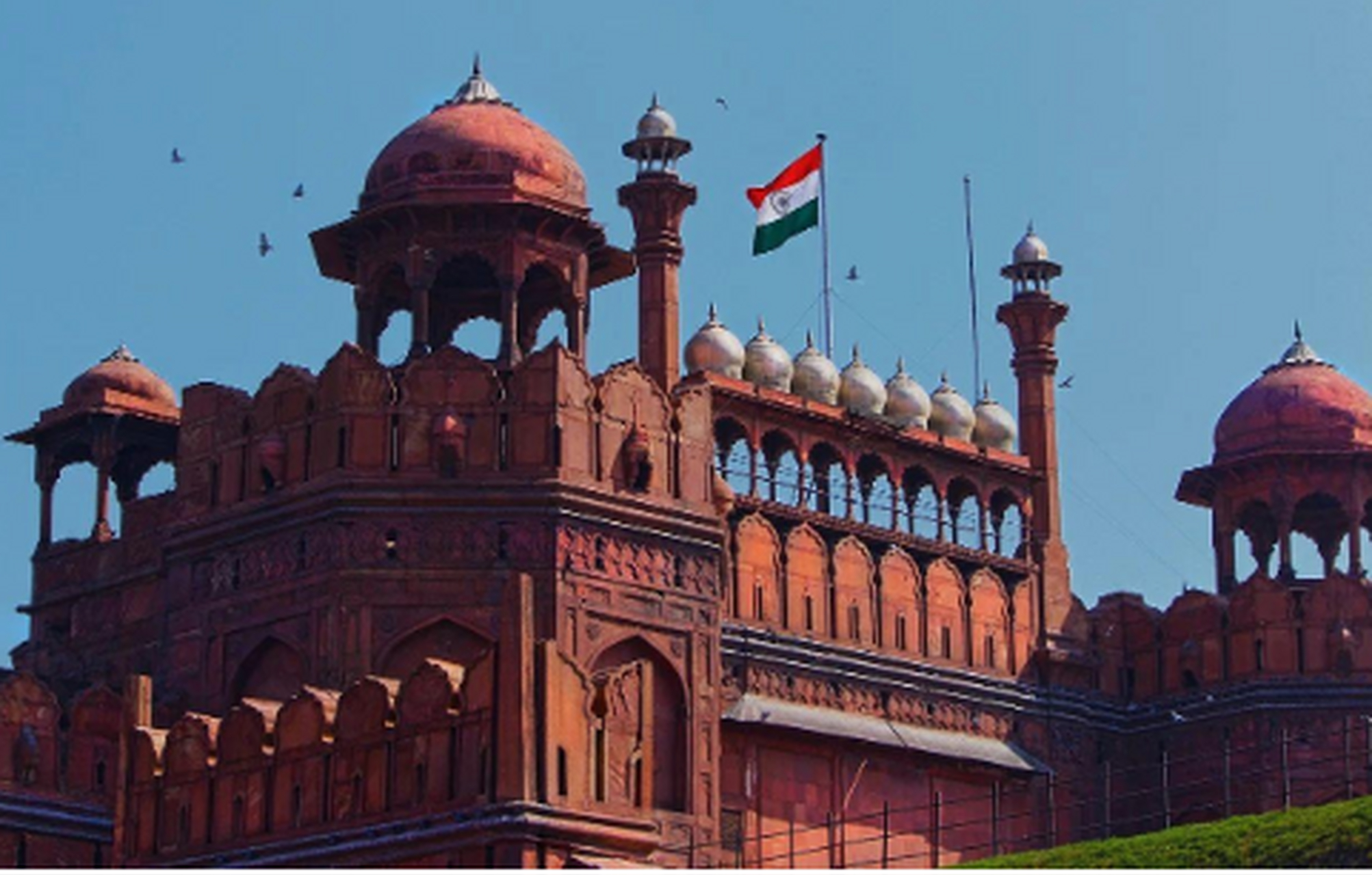 中方在洞朗新建宿舍楼整齐划一, 可驻军数千人,印