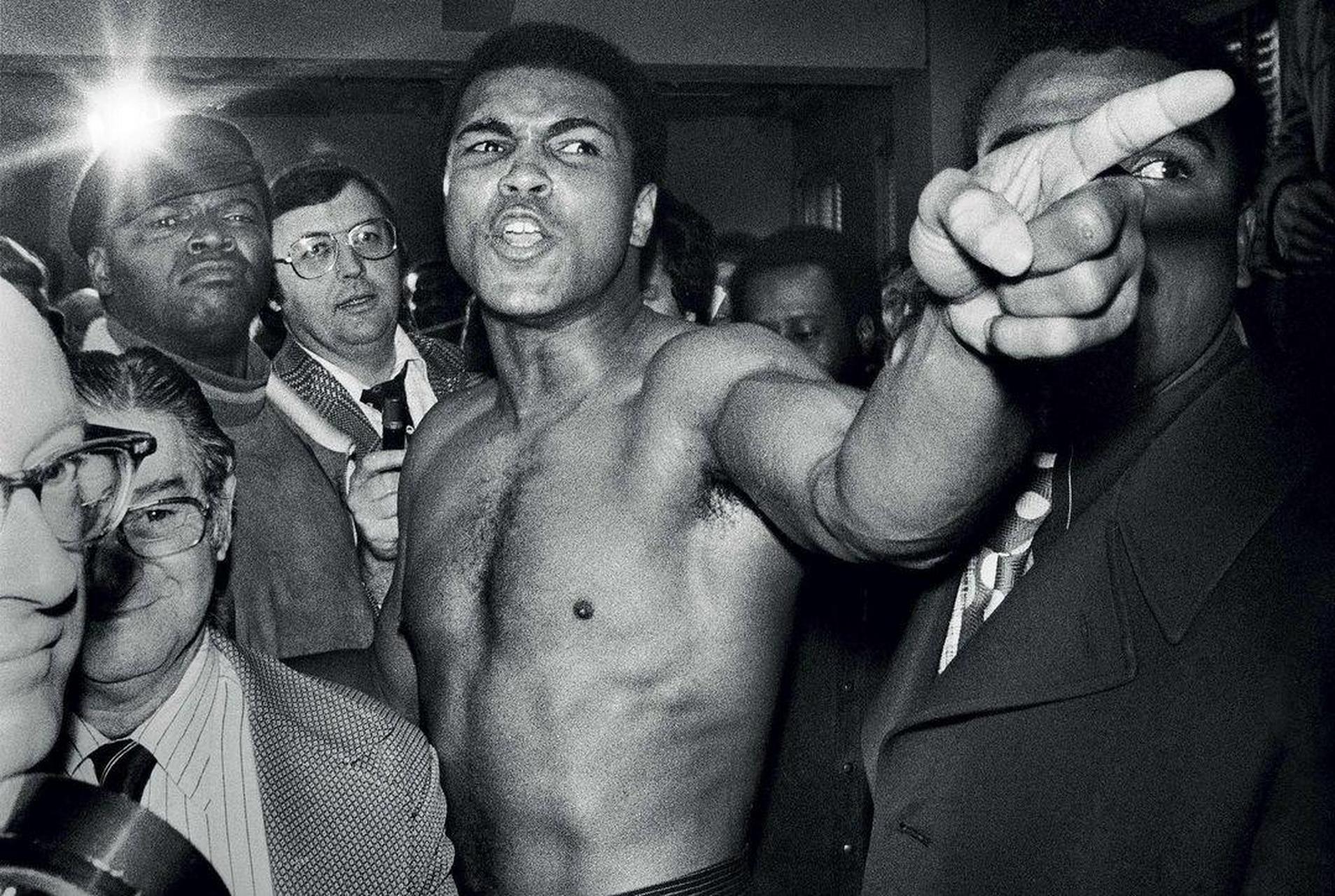 领动计划# 1974 年 1 月 23 日,纽约,穆罕默德·阿里在与乔·弗雷泽