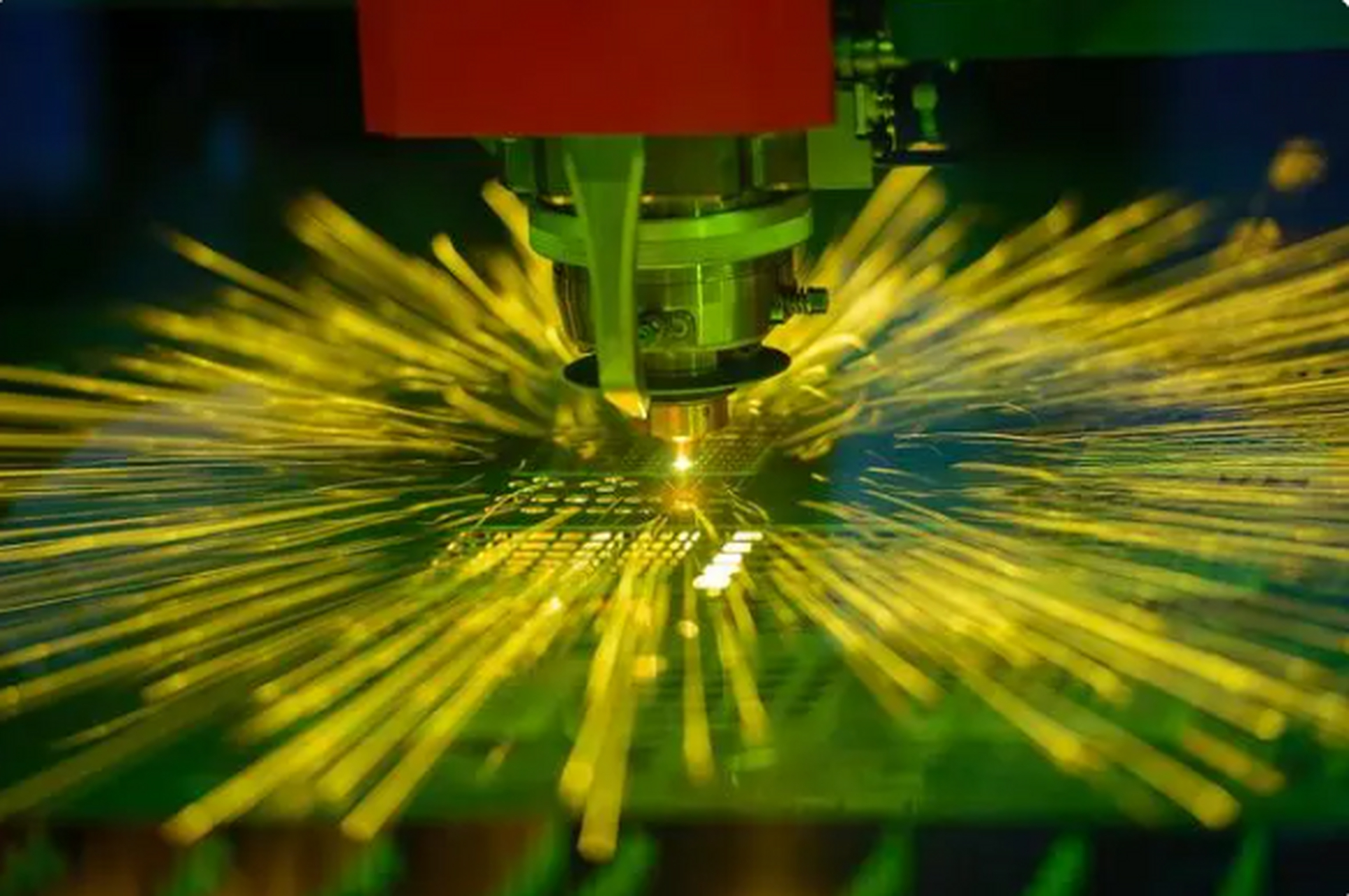 激光技术是一种高度精密的技术,当前在现代科技领域得到广泛应用,在