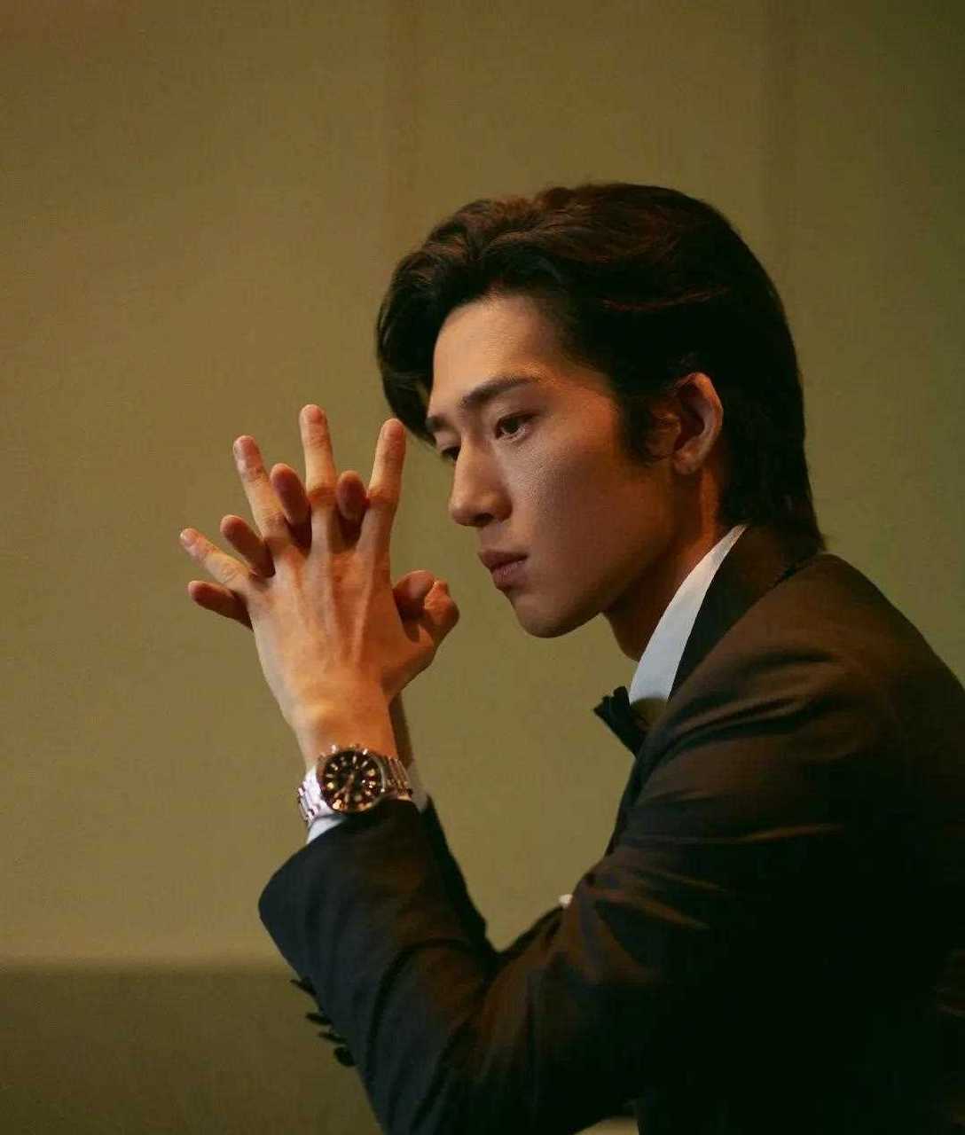 井柏然最新广告大片曝光!